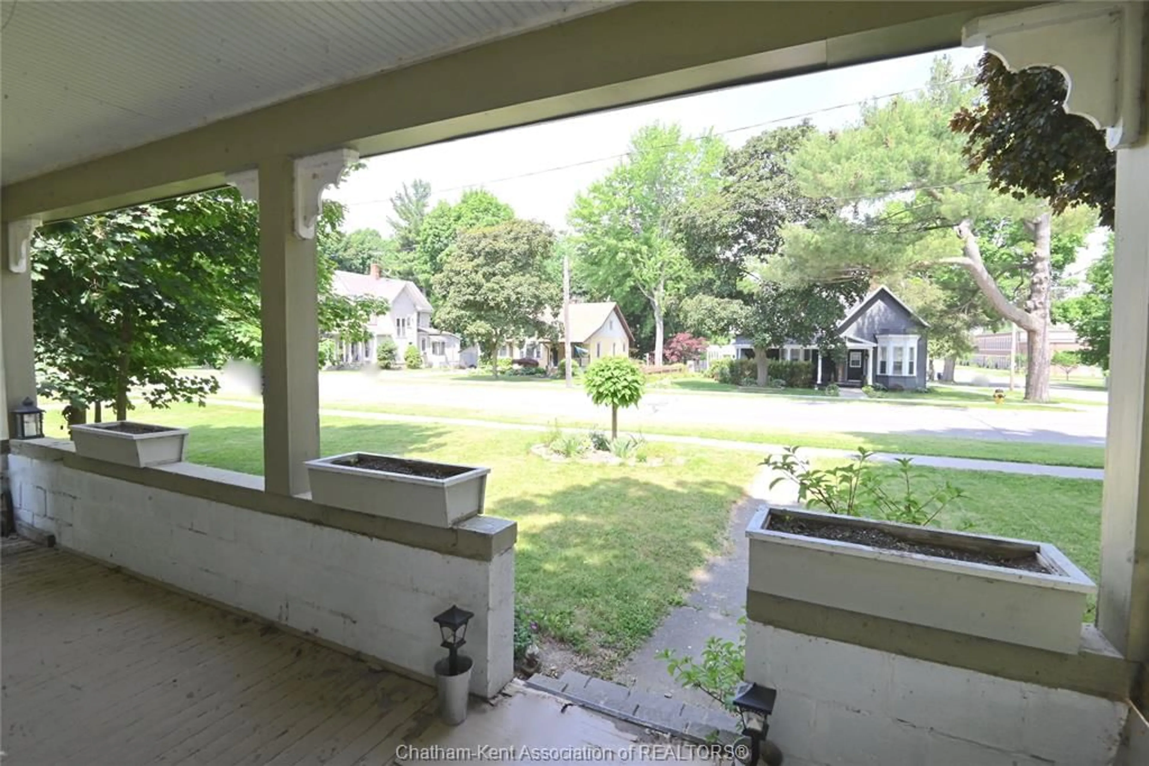 Patio, street for 101 MAIN St, Ridgetown Ontario N0P 2C0