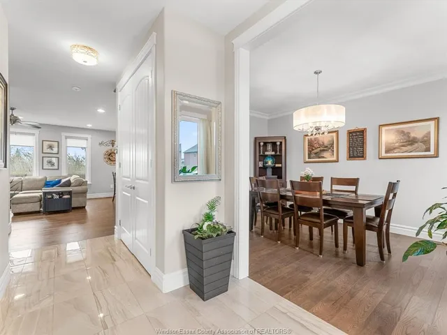 65 AUGUSTUS, LaSalle 3