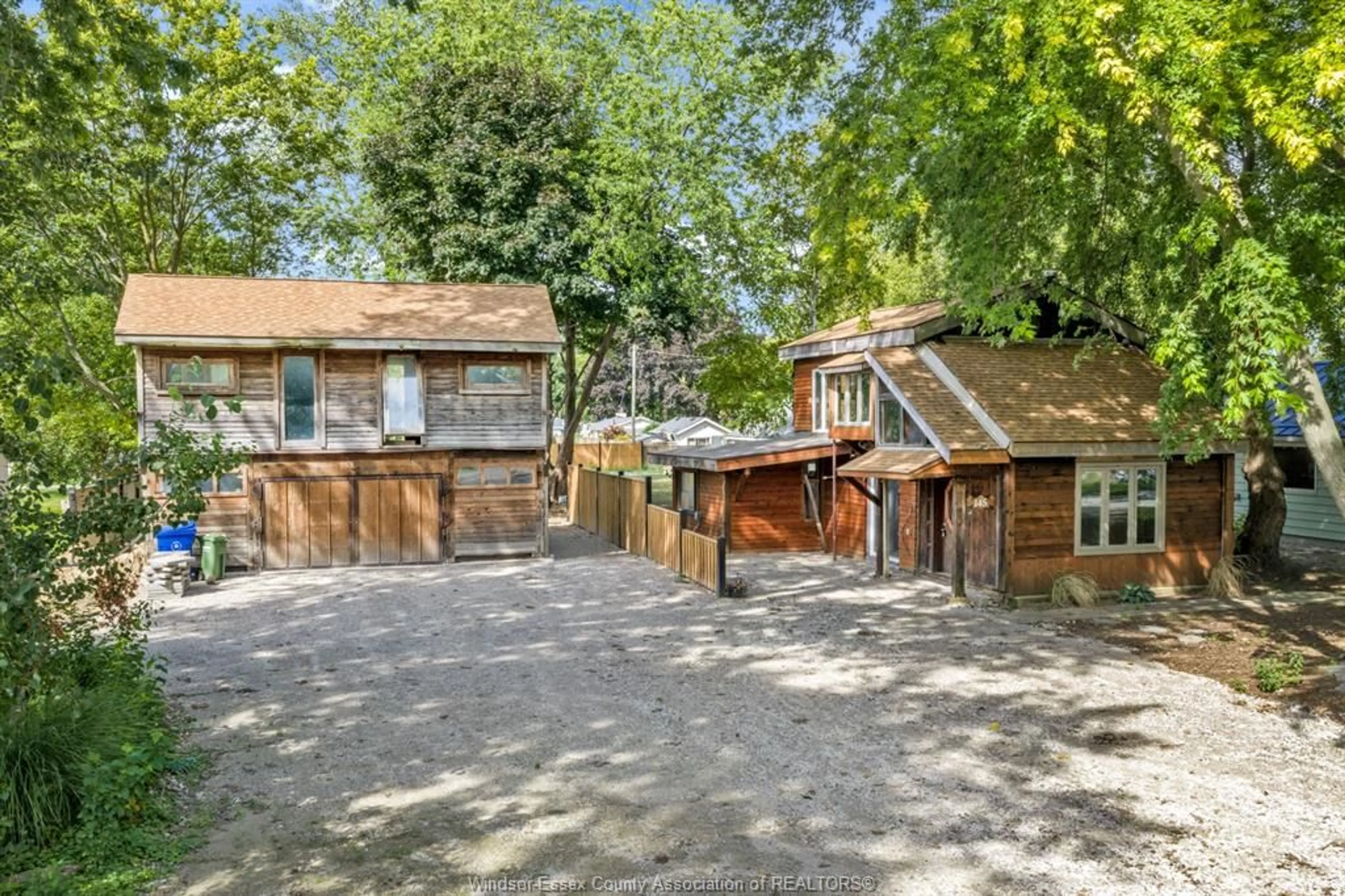 A pic from outside/outdoor area/front of a property/back of a property/a pic from drone, street for 145 PRADO Ave, Colchester Ontario N0R 1G0
