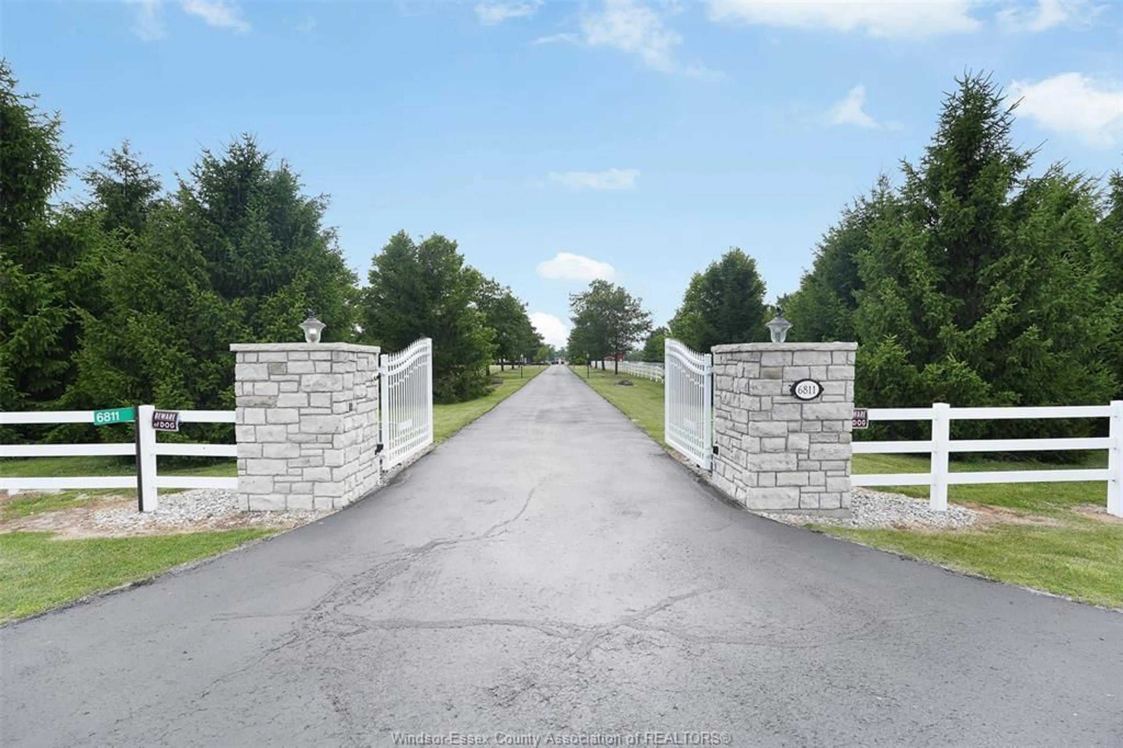 Unknown for 6811 CONCESSION RD 8, Oldcastle Ontario N0R 1L0