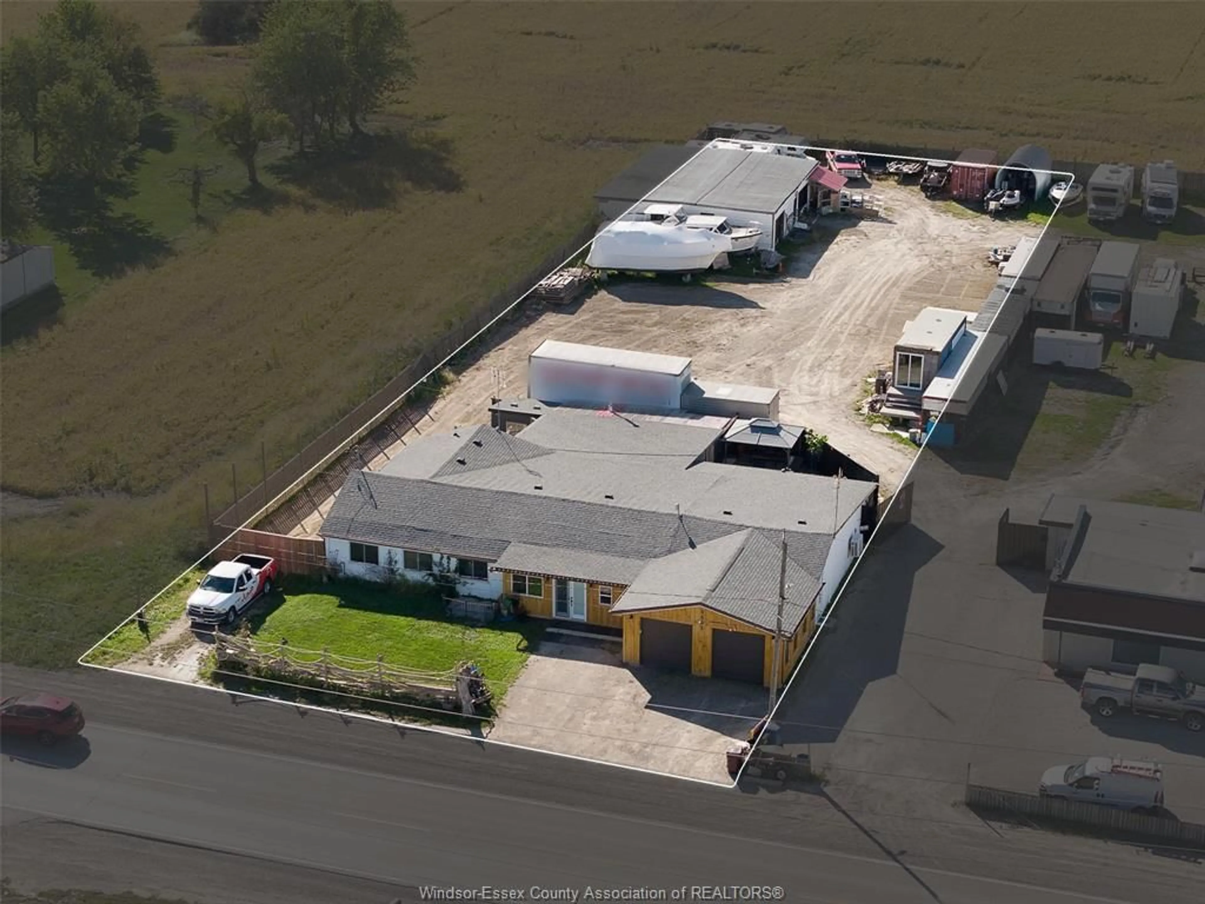 A pic from outside/outdoor area/front of a property/back of a property/a pic from drone, building for 8865 HOWARD Ave, LaSalle Ontario N0R 1L0