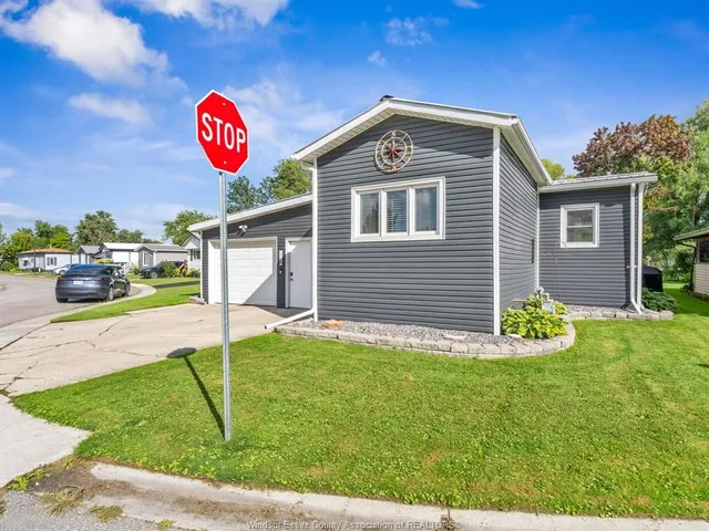46 DIANE Cres, Essex 4