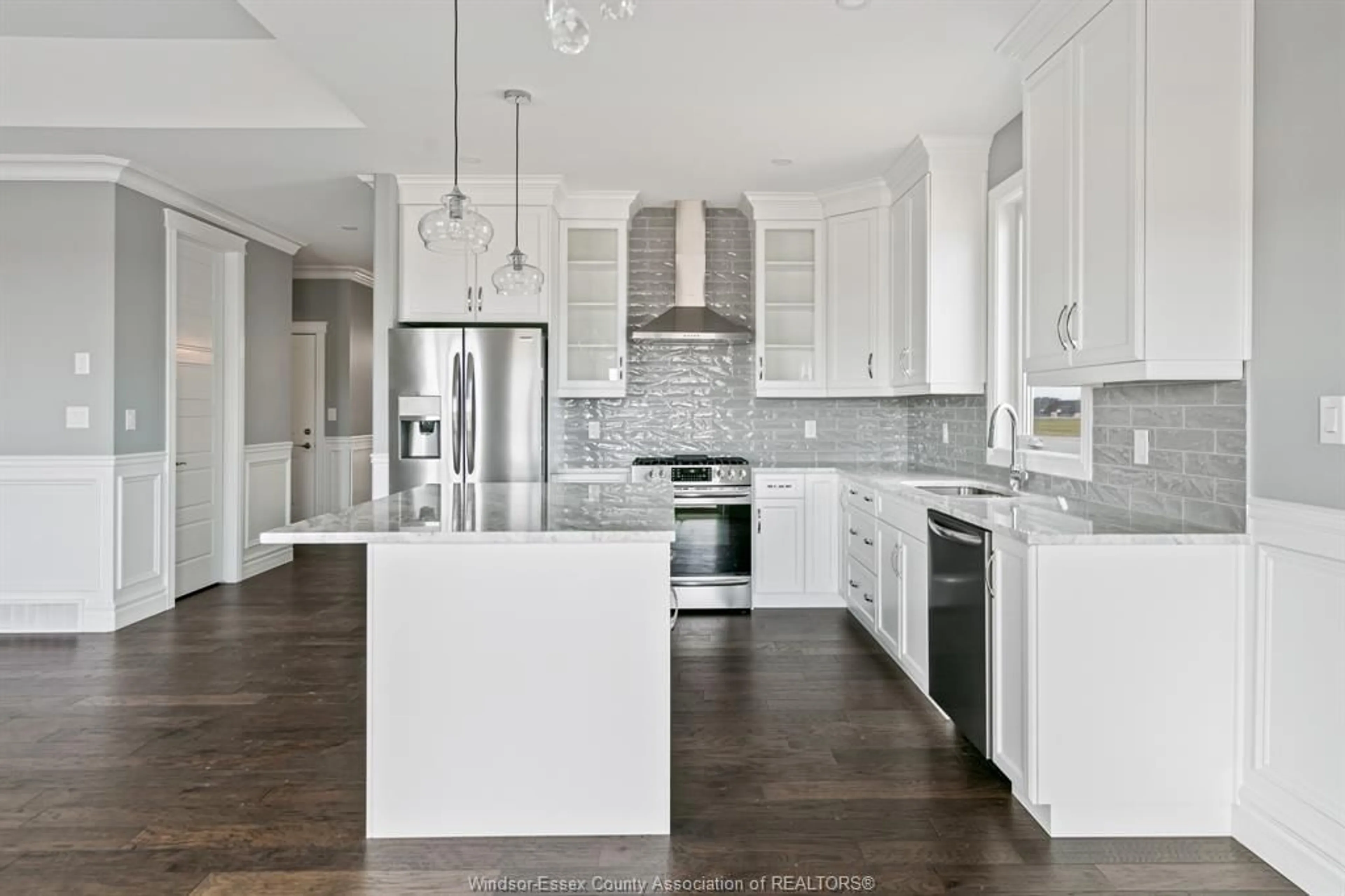 Contemporary kitchen, ceramic/tile floor for 445 CASERTA Cres, Lakeshore Ontario N0R 1A0