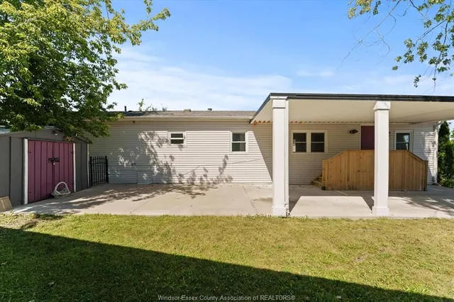 52 PARKSIDE Dr, McGregor 4