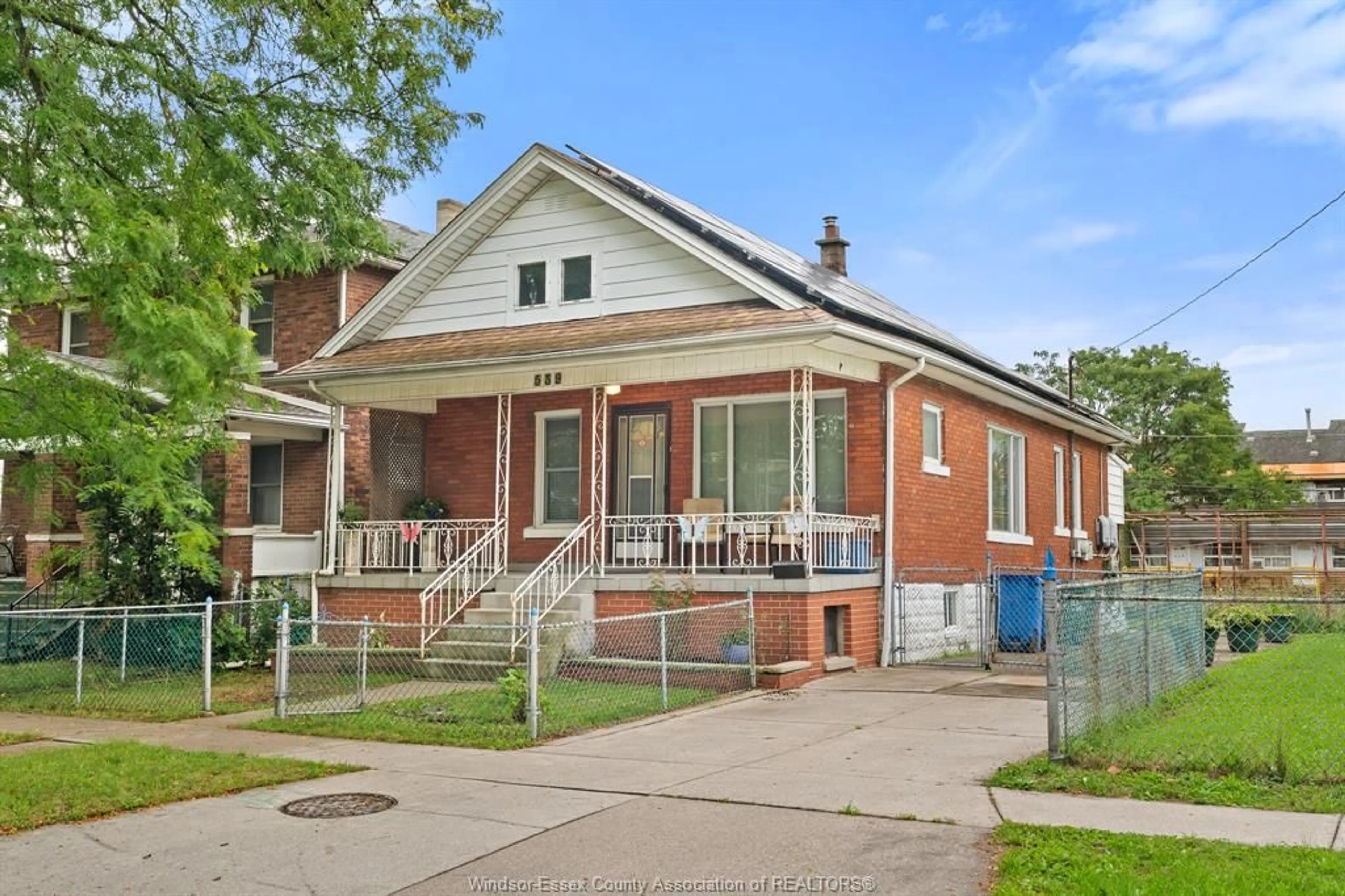Home with brick exterior material, street for 539 BROCK St, Windsor Ontario N9C 2T1