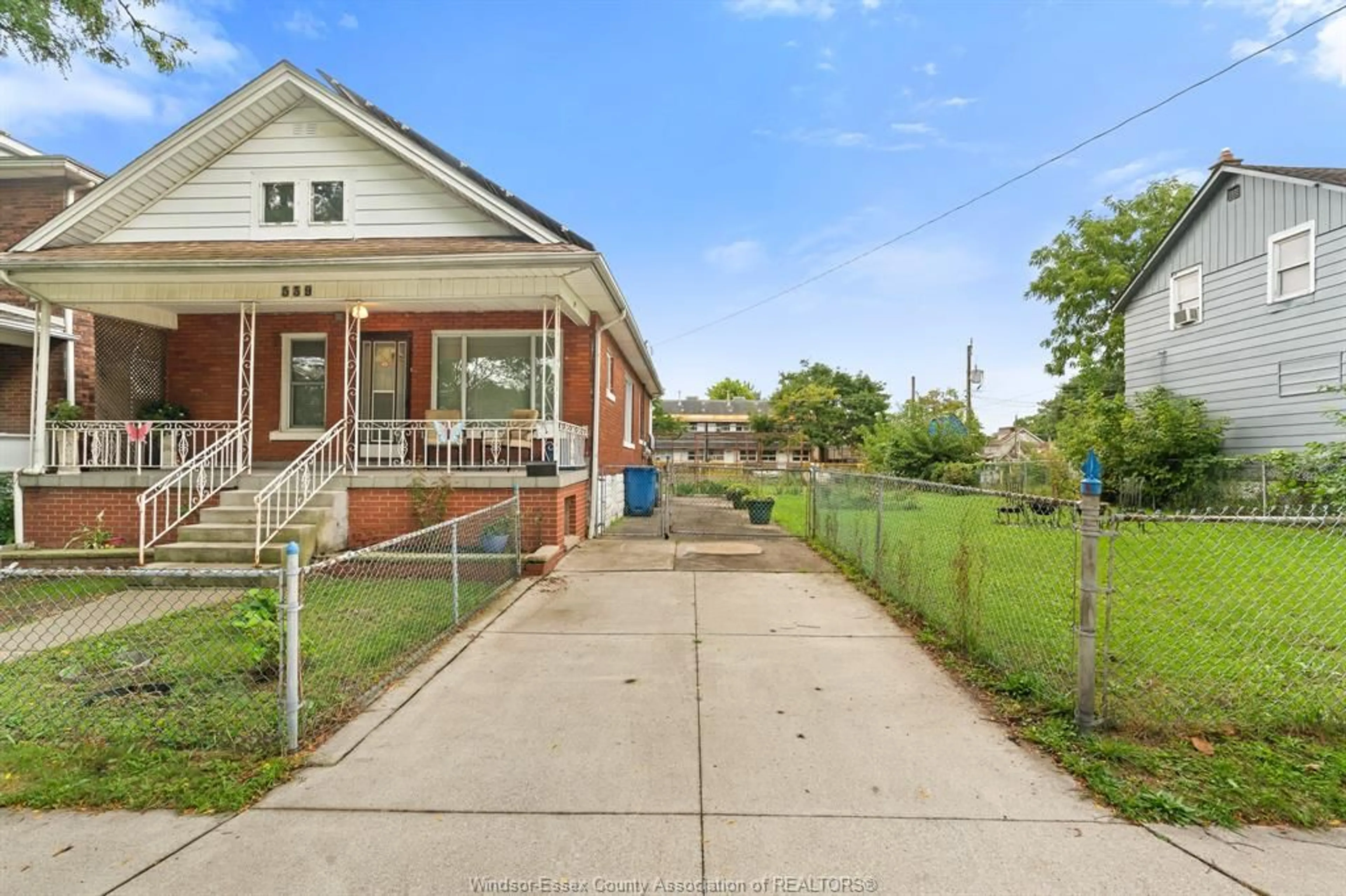 Unknown for 539 BROCK St, Windsor Ontario N9C 2T1