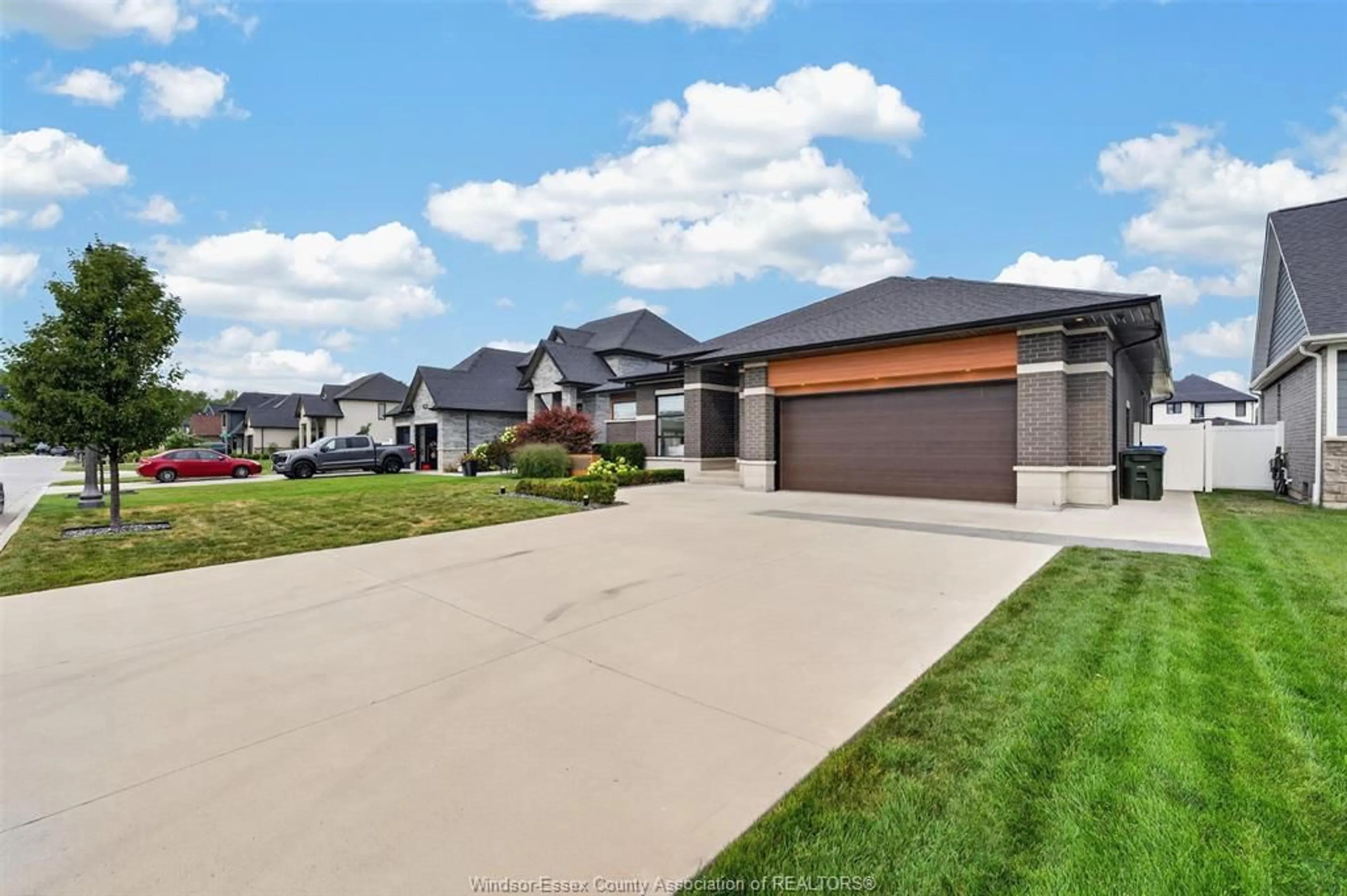 Unknown for 212 RAFIH Cres, Lakeshore Ontario N0R 1A0