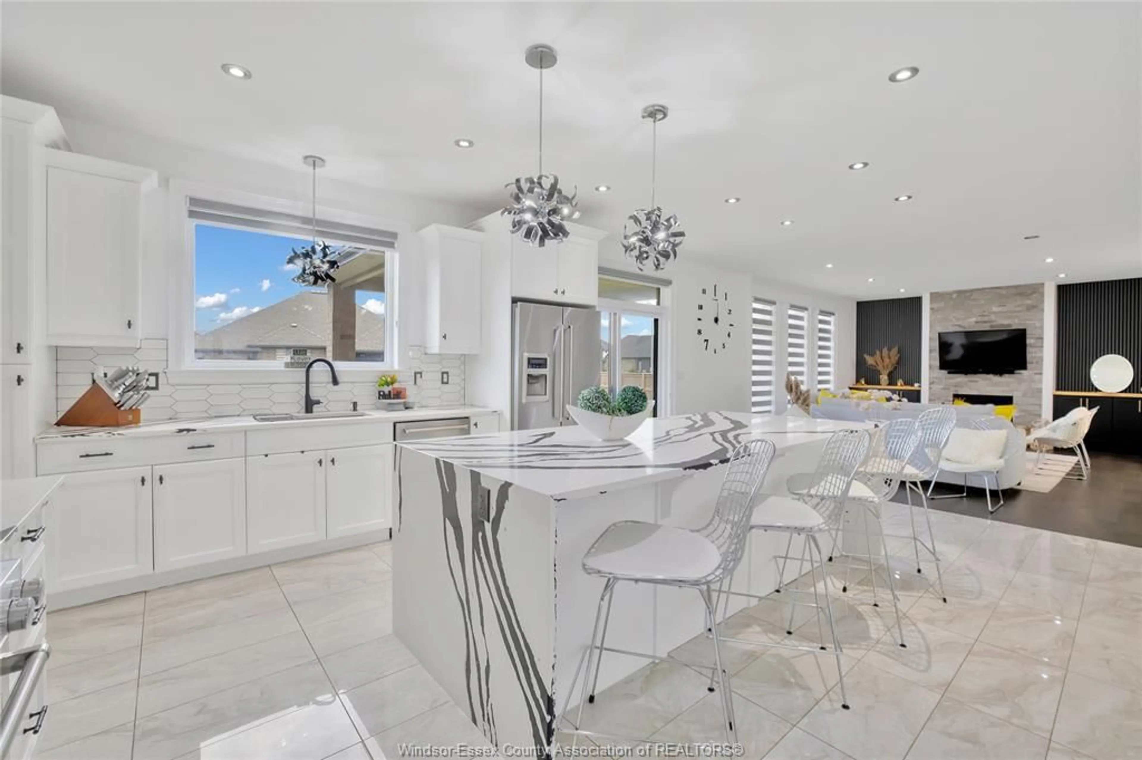 Contemporary kitchen, ceramic/tile floor for 264 ARKONA, Lakeshore Ontario N8L 0S6
