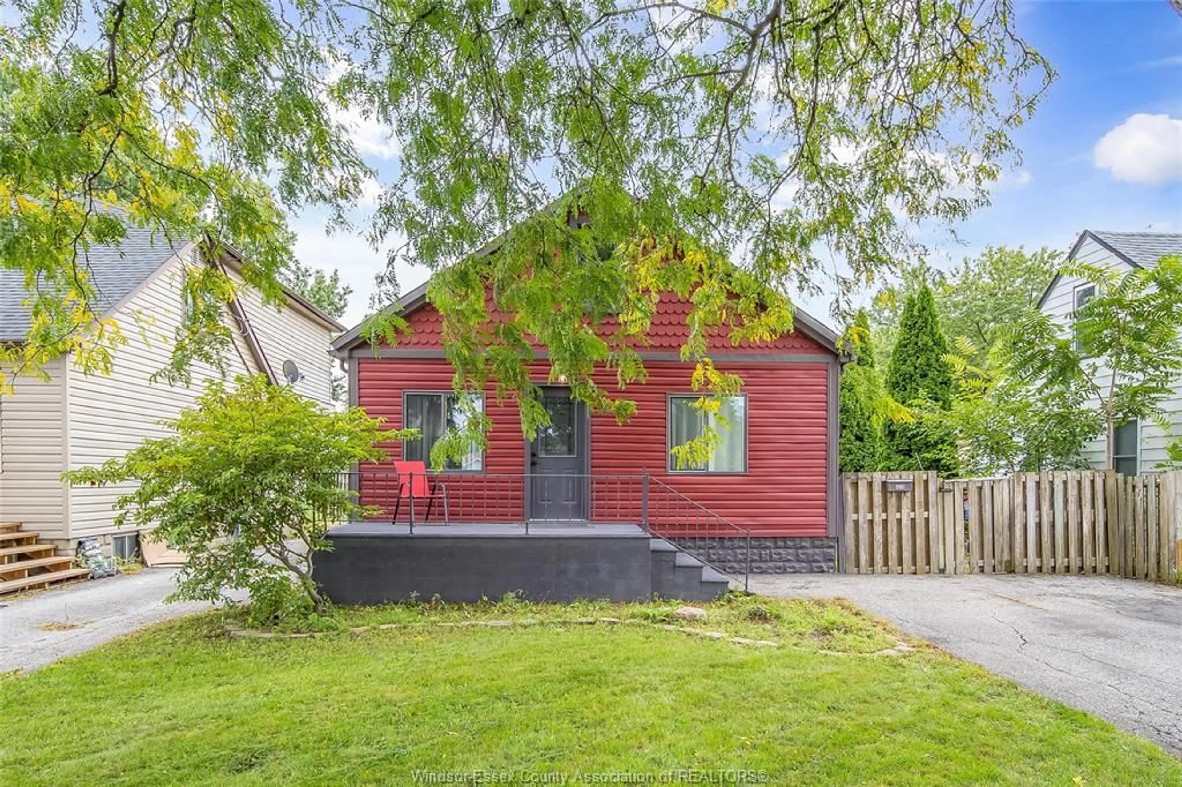 Shed for 629 STANLEY St, Windsor Ontario N8X 3B3
