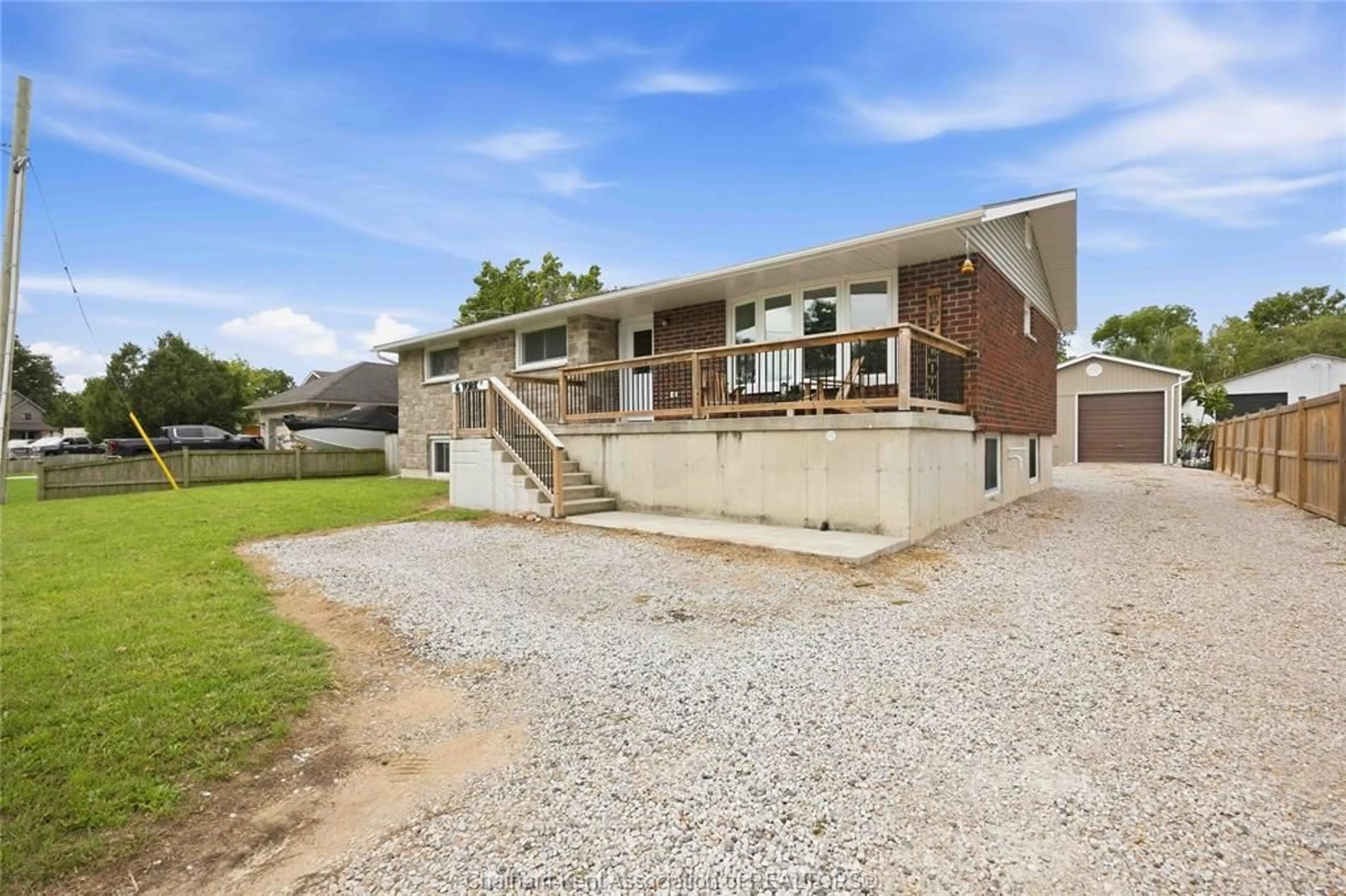A pic from outside/outdoor area/front of a property/back of a property/a pic from drone, unknown for 6 York St, Lambton Shores Ontario N0N 1J0