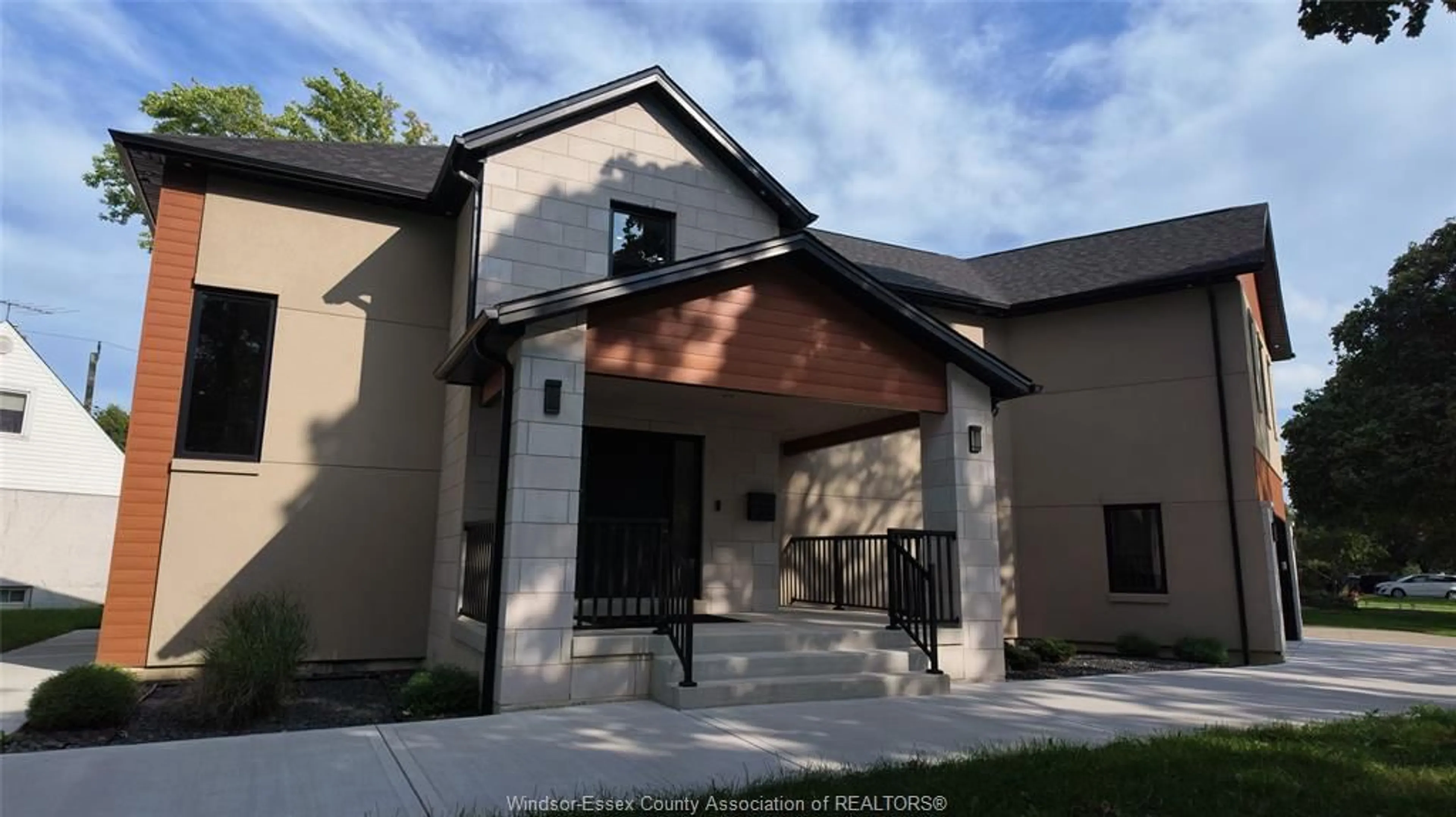 Unknown for 1806 DURHAM Pl, Windsor Ontario N8W 3A3