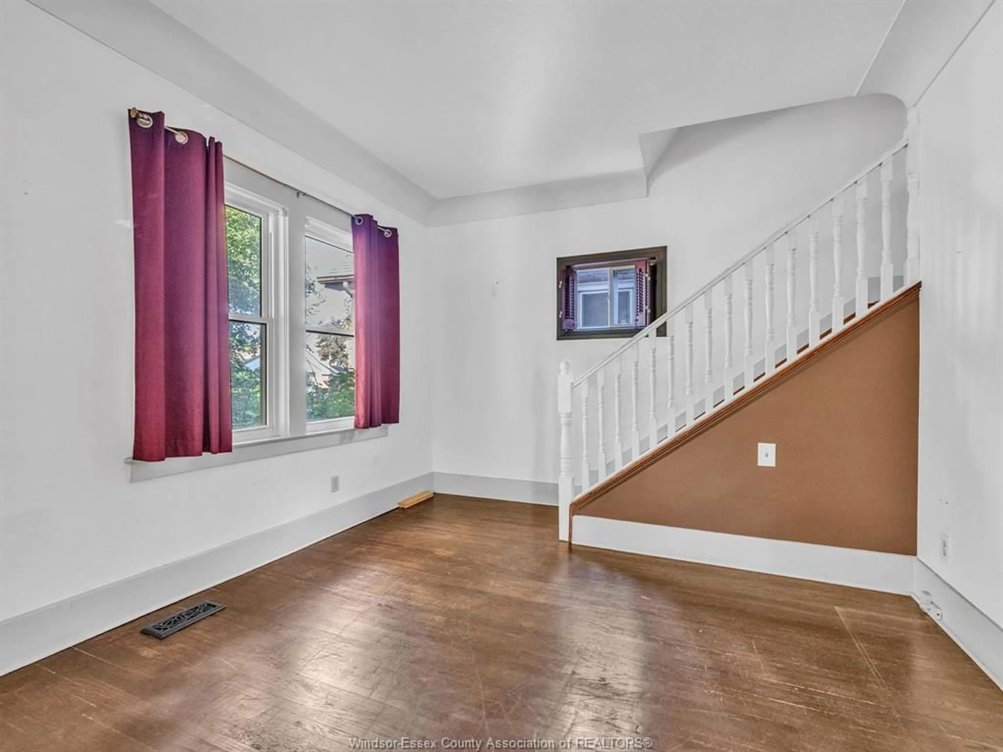 A pic of a room for 1396 Moy Ave, Windsor Ontario N8X 4S6