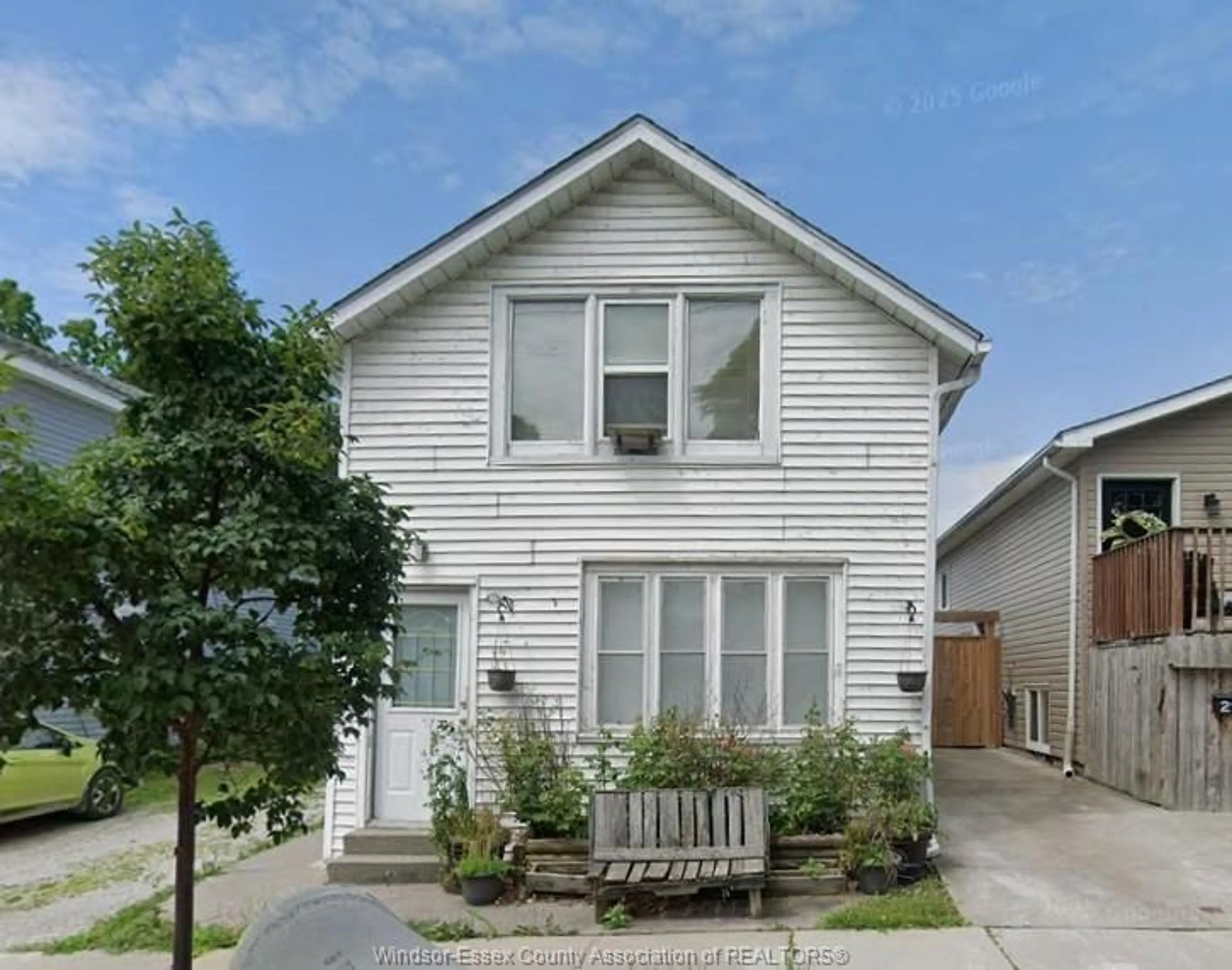 Home with vinyl exterior material, street for 294 Seymour St, Amherstburg Ontario N9V 2B8