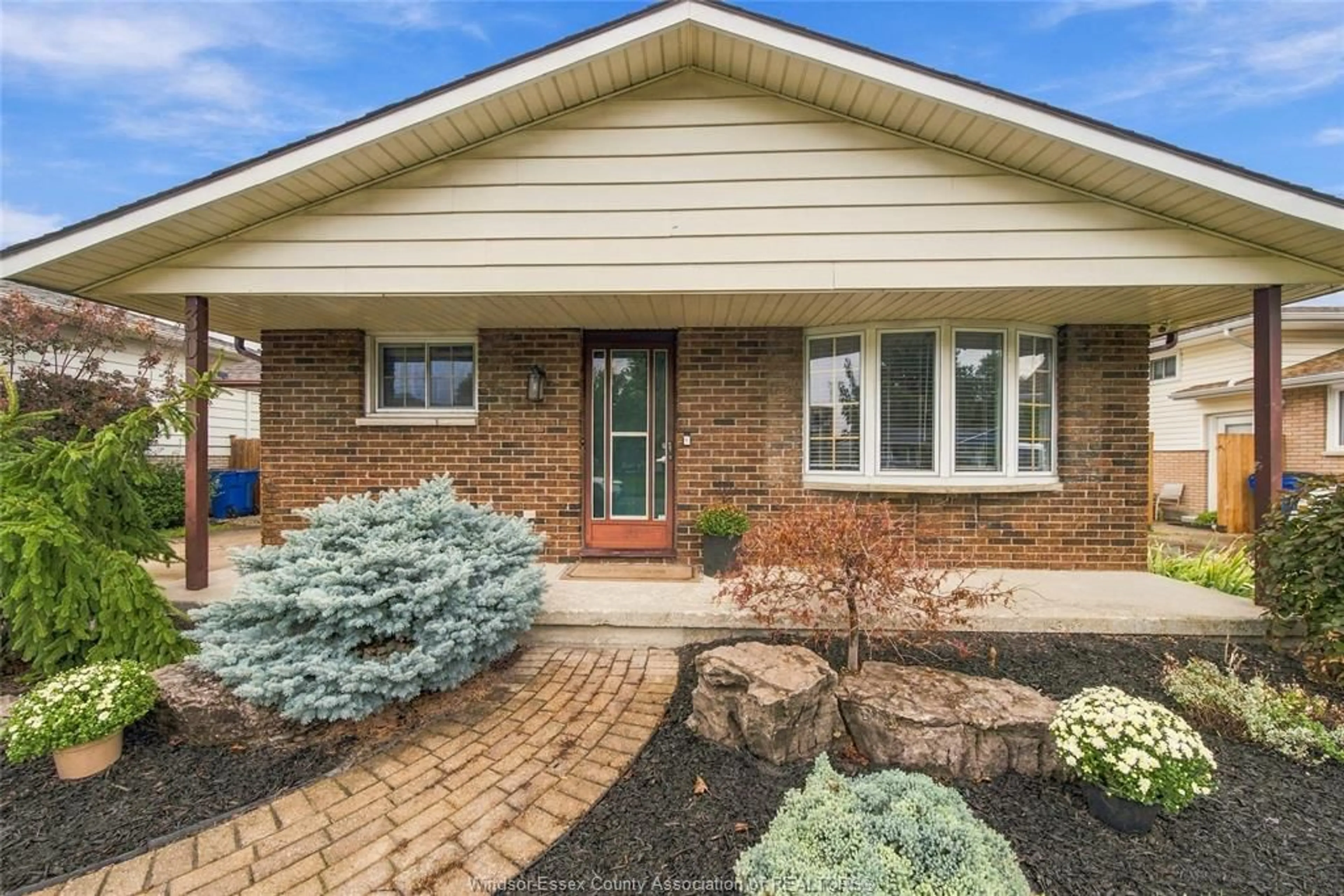 Home with brick exterior material, street for 30 PEARL St, Tilbury Ontario N0P 2L0