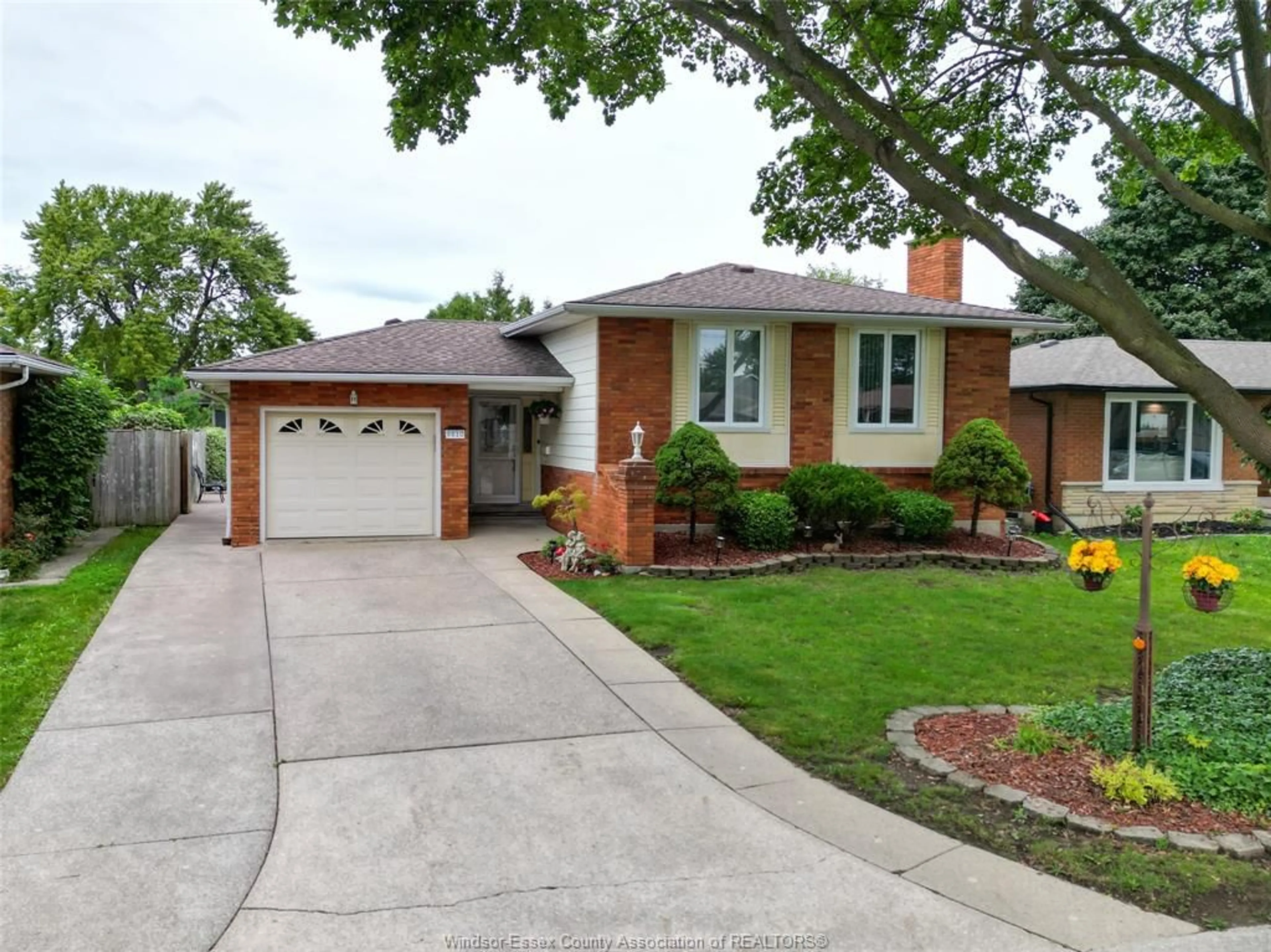 Home with brick exterior material, street for 9810 ASGARD Rd, Windsor Ontario N8R 1E2