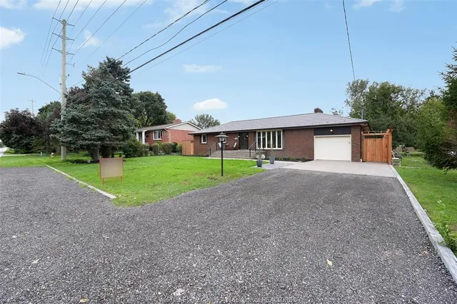825 MORTON Dr, LaSalle 2