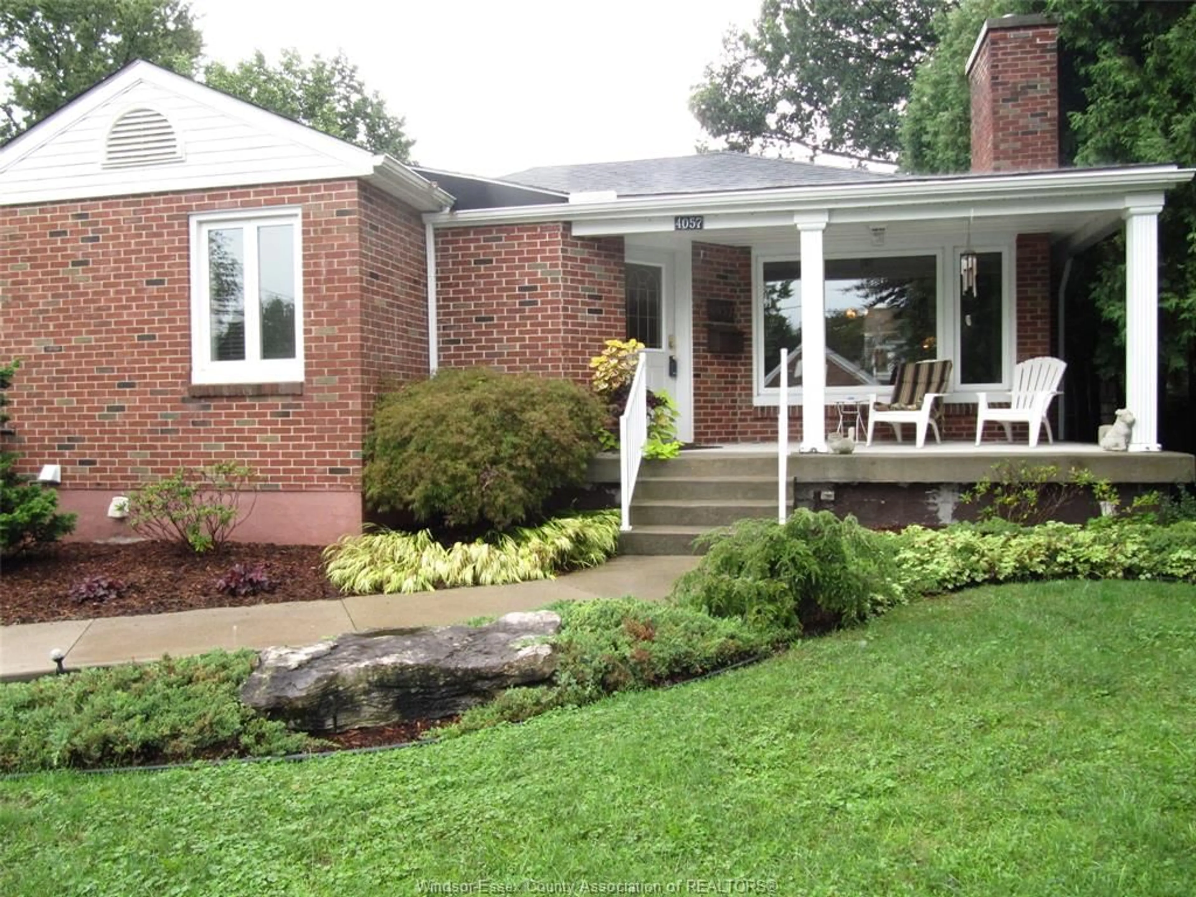 Home with brick exterior material, unknown for 4057 Casgrain, Windsor Ontario N9G 2A6