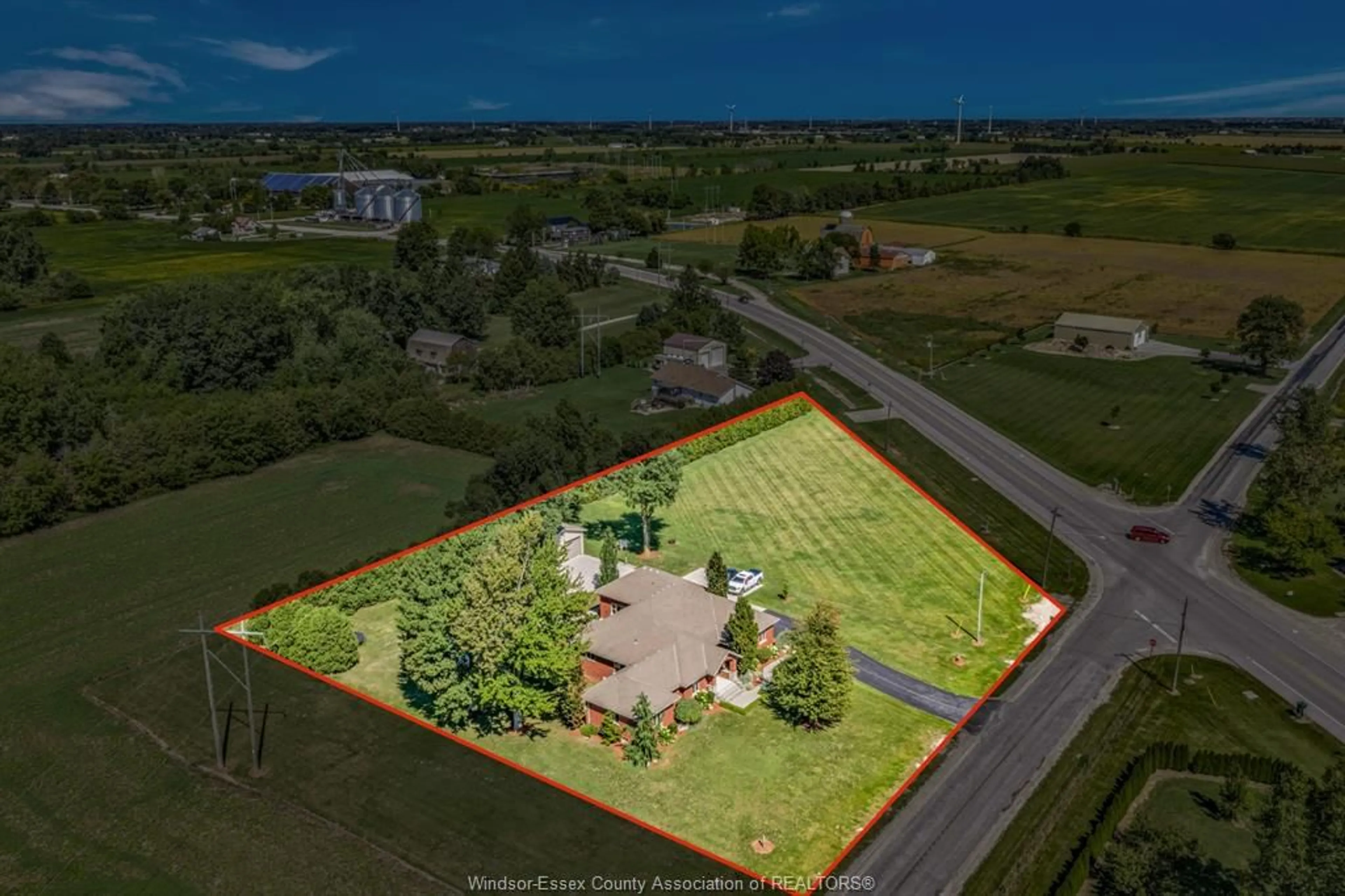 A pic from outside/outdoor area/front of a property/back of a property/a pic from drone, unknown for 374 INMAN Sideroad, Kingsville Ontario N0P 2G0