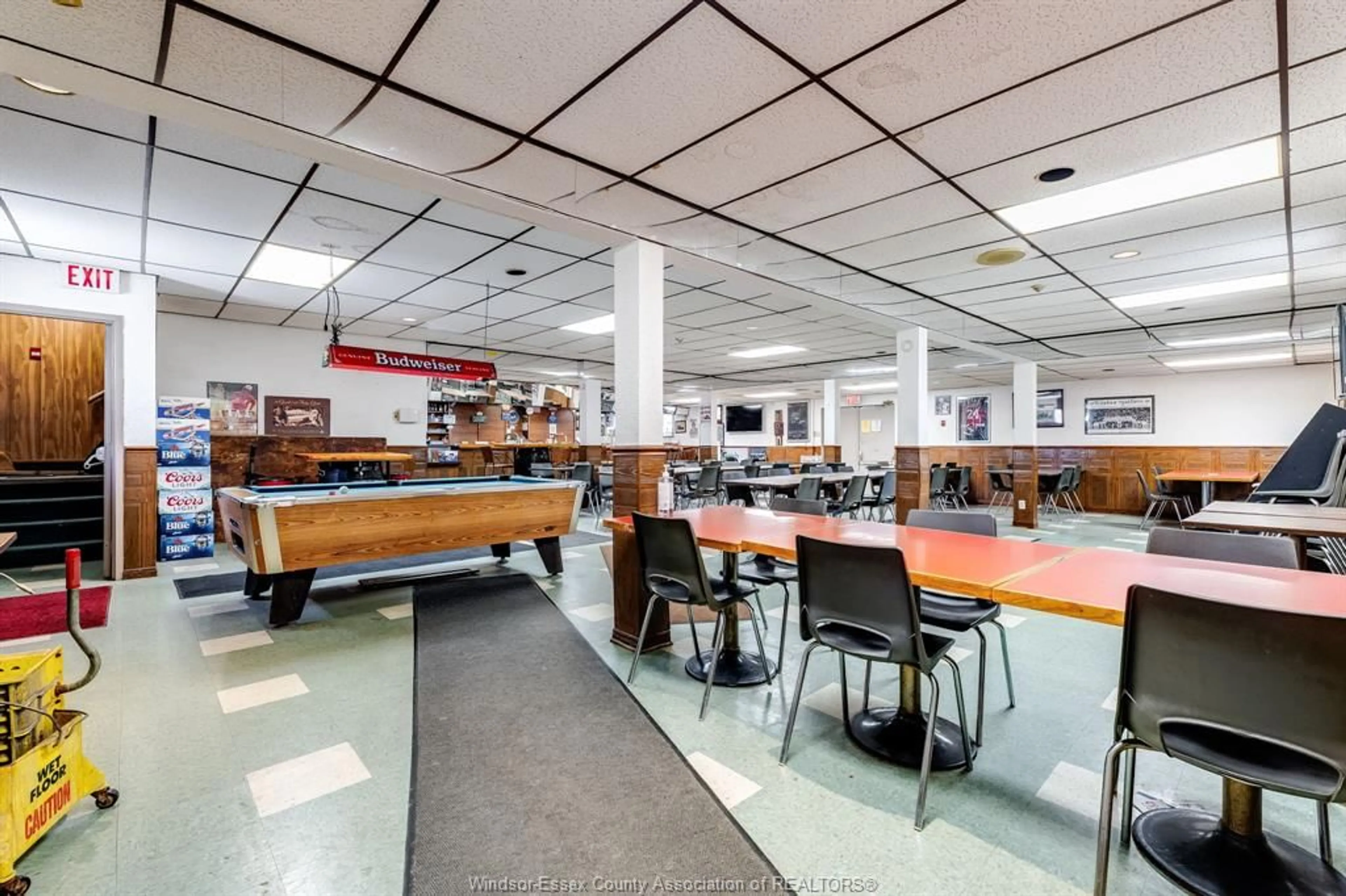 Lobby for 2330-2334 McDougall, Windsor Ontario N8X 3N4