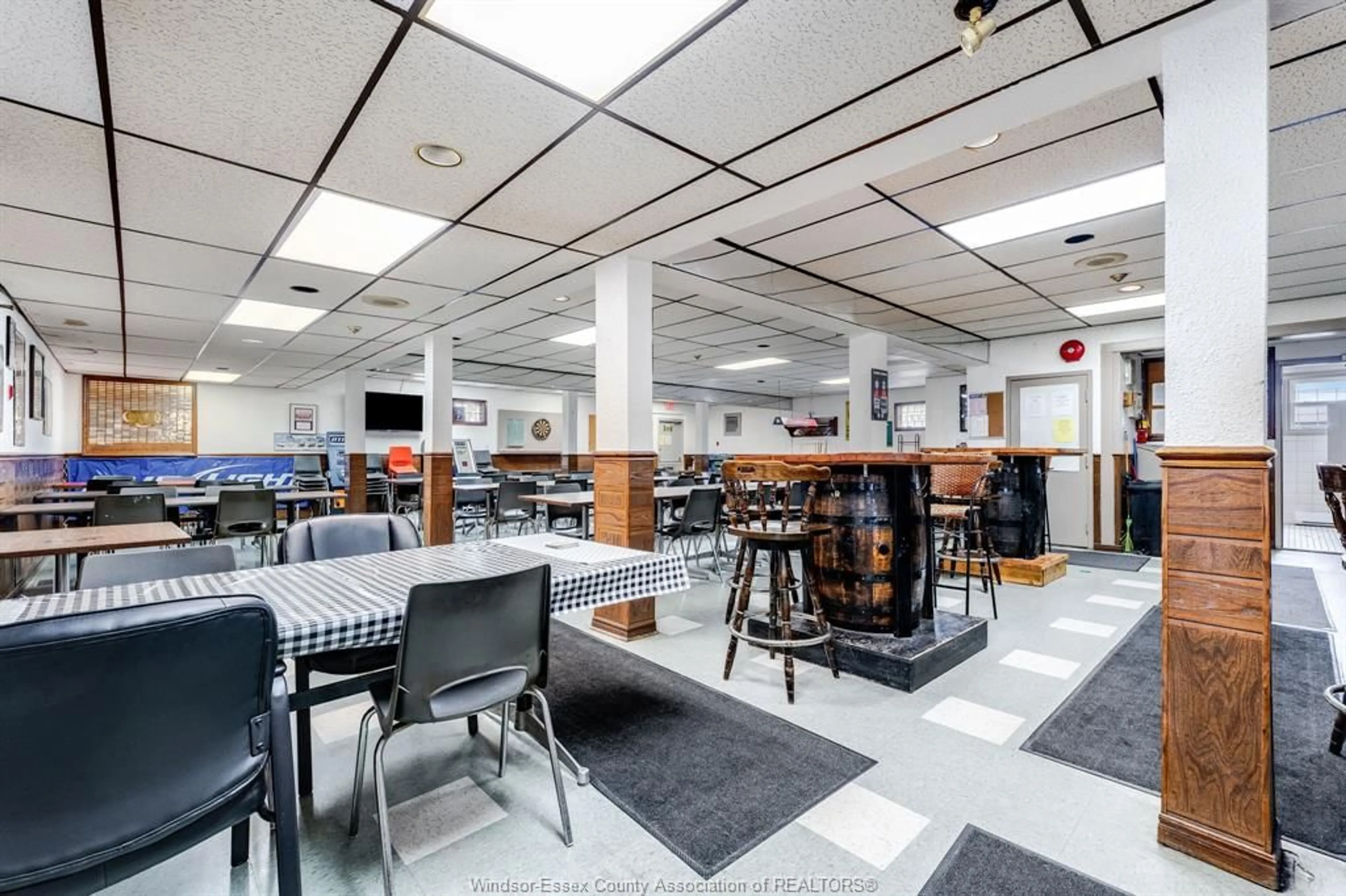 Lobby for 2330-2334 McDougall, Windsor Ontario N8X 3N4
