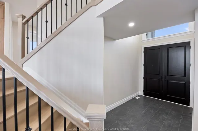 1247 CAMPANA Cres, Lakeshore 3