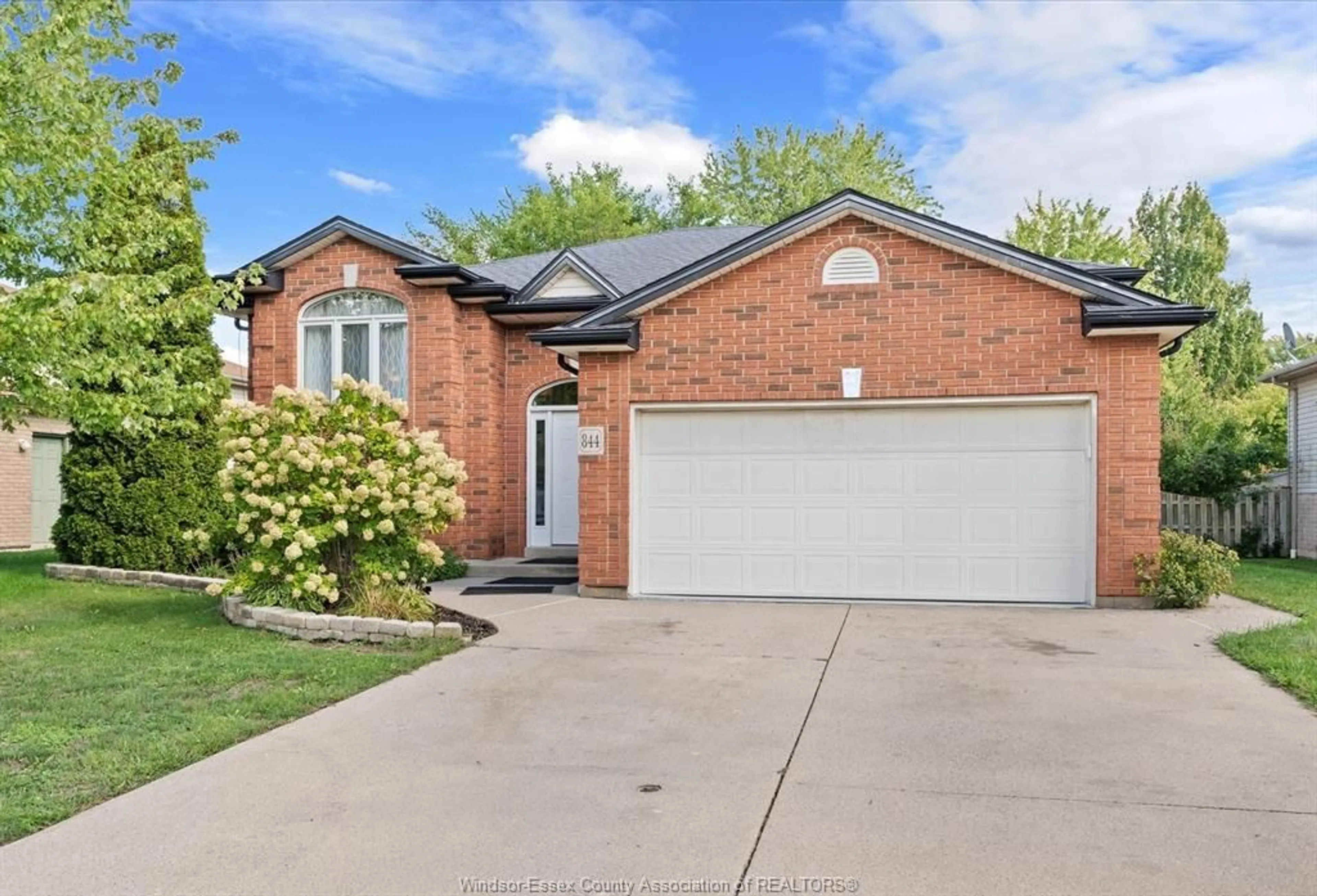 Home with brick exterior material, street for 844 COTTAGE GROVE, Kingsville Ontario N9Y 3X8