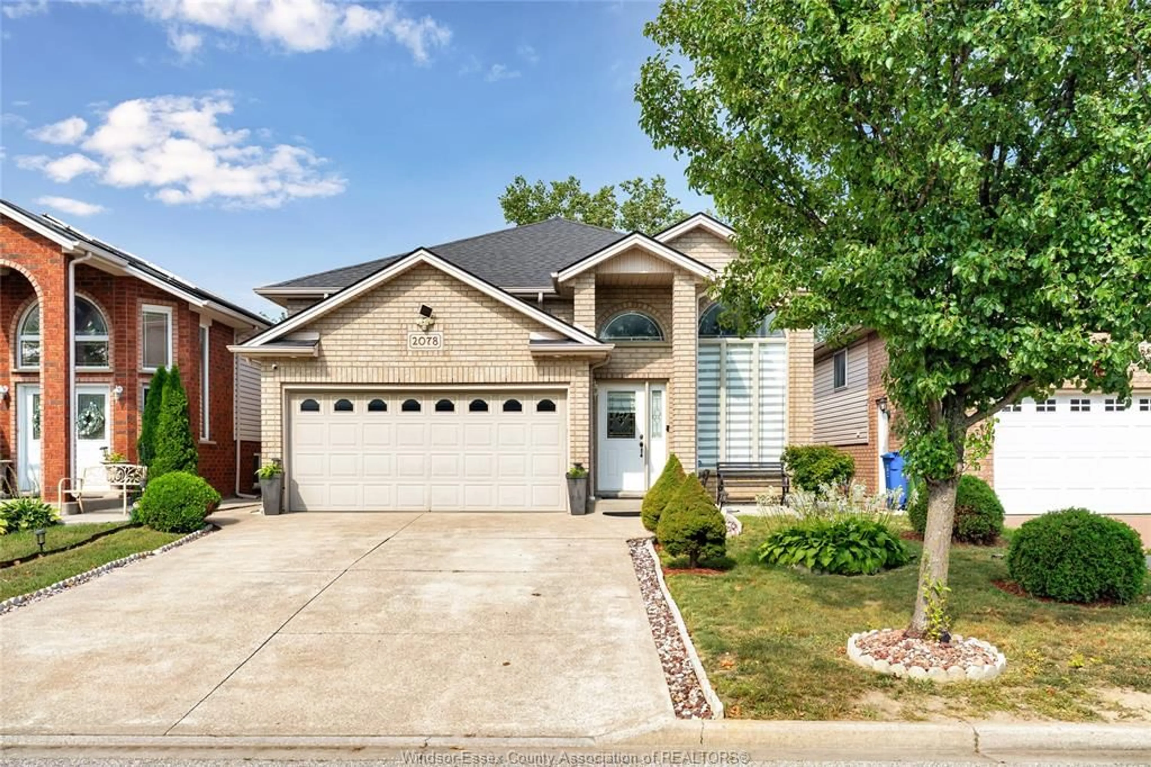 Home with vinyl exterior material, street for 2078 ROCKPORT, Windsor Ontario N9G 3A6