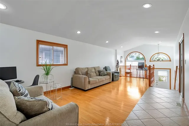 2078 ROCKPORT, Windsor 4