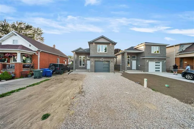 2267 LOUIS Ave, Windsor 3