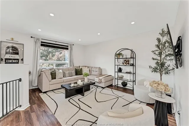 12589 HORWOOD Cres, Tecumseh 5