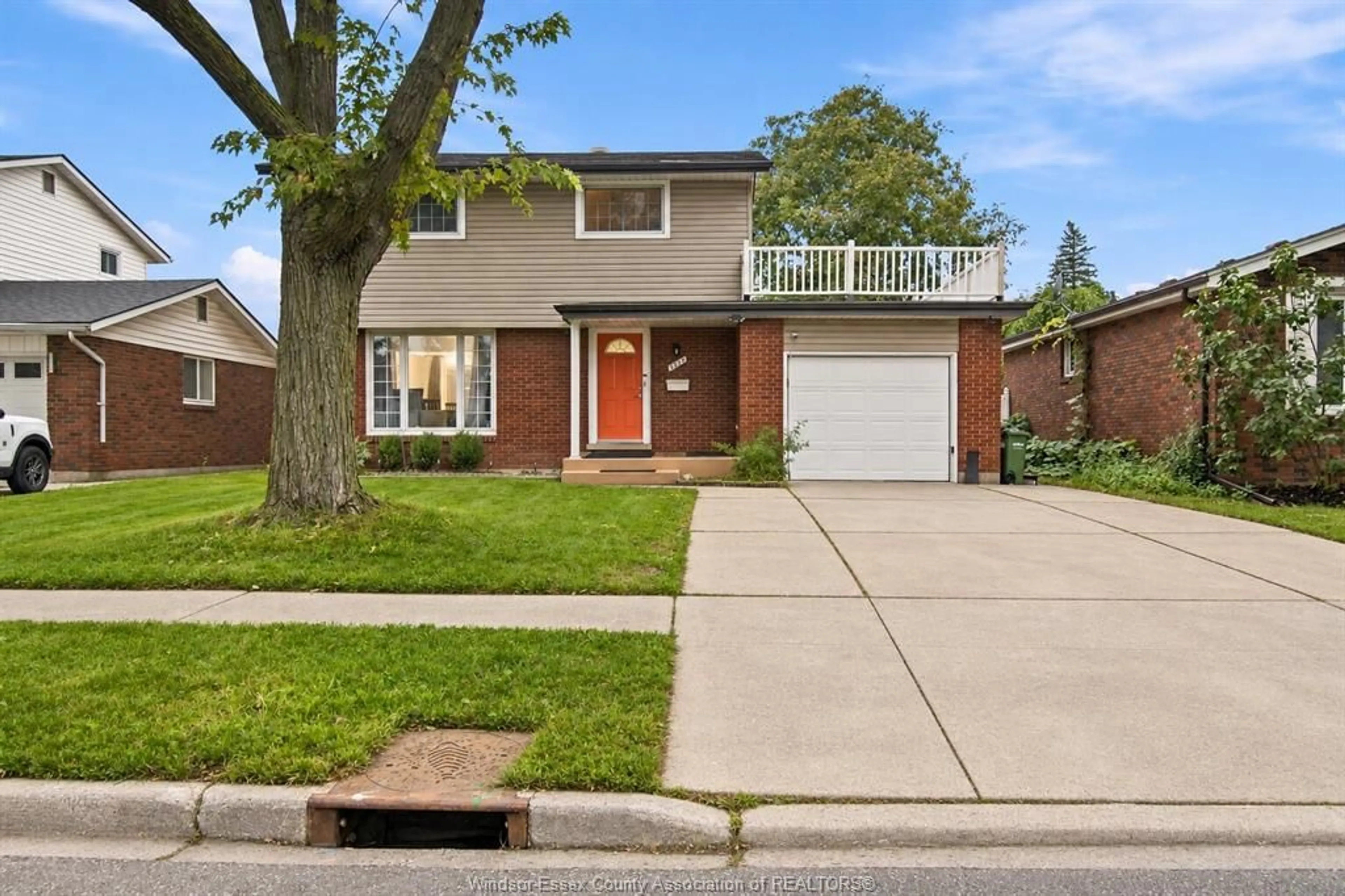 Home with brick exterior material, street for 2547 RIVARD Ave, Windsor Ontario N8T 2H4