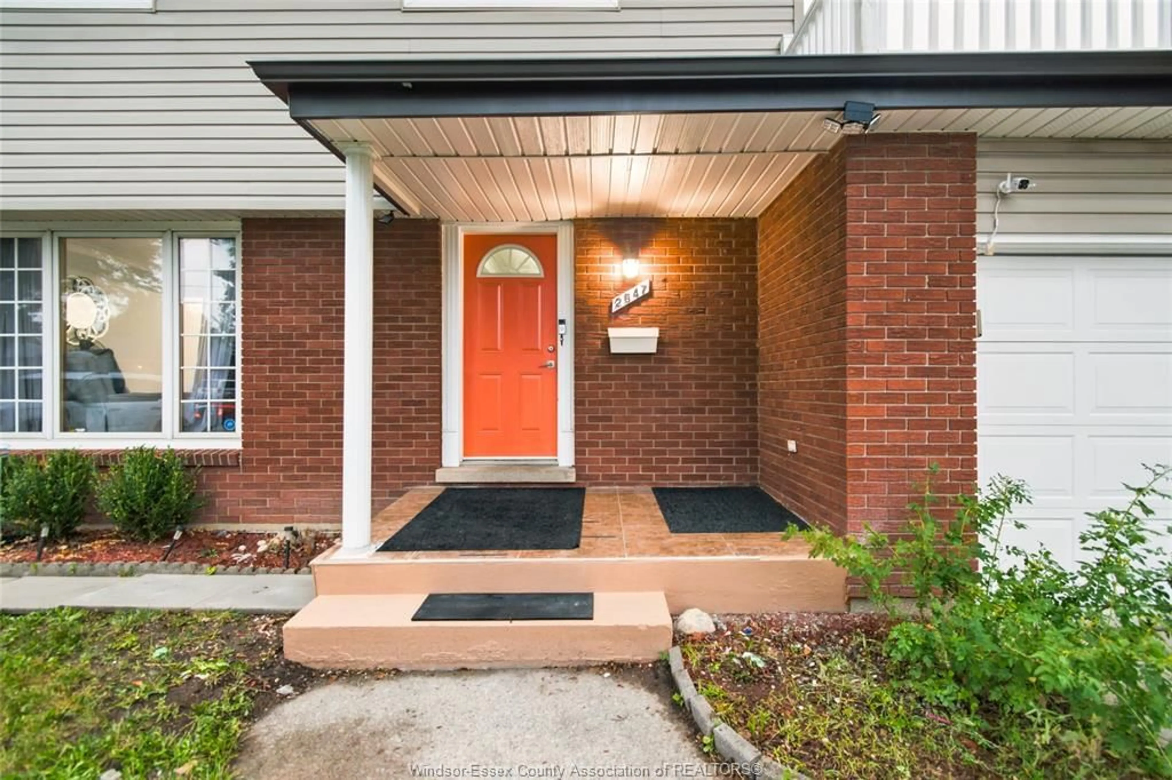 Unknown for 2547 RIVARD Ave, Windsor Ontario N8T 2H4