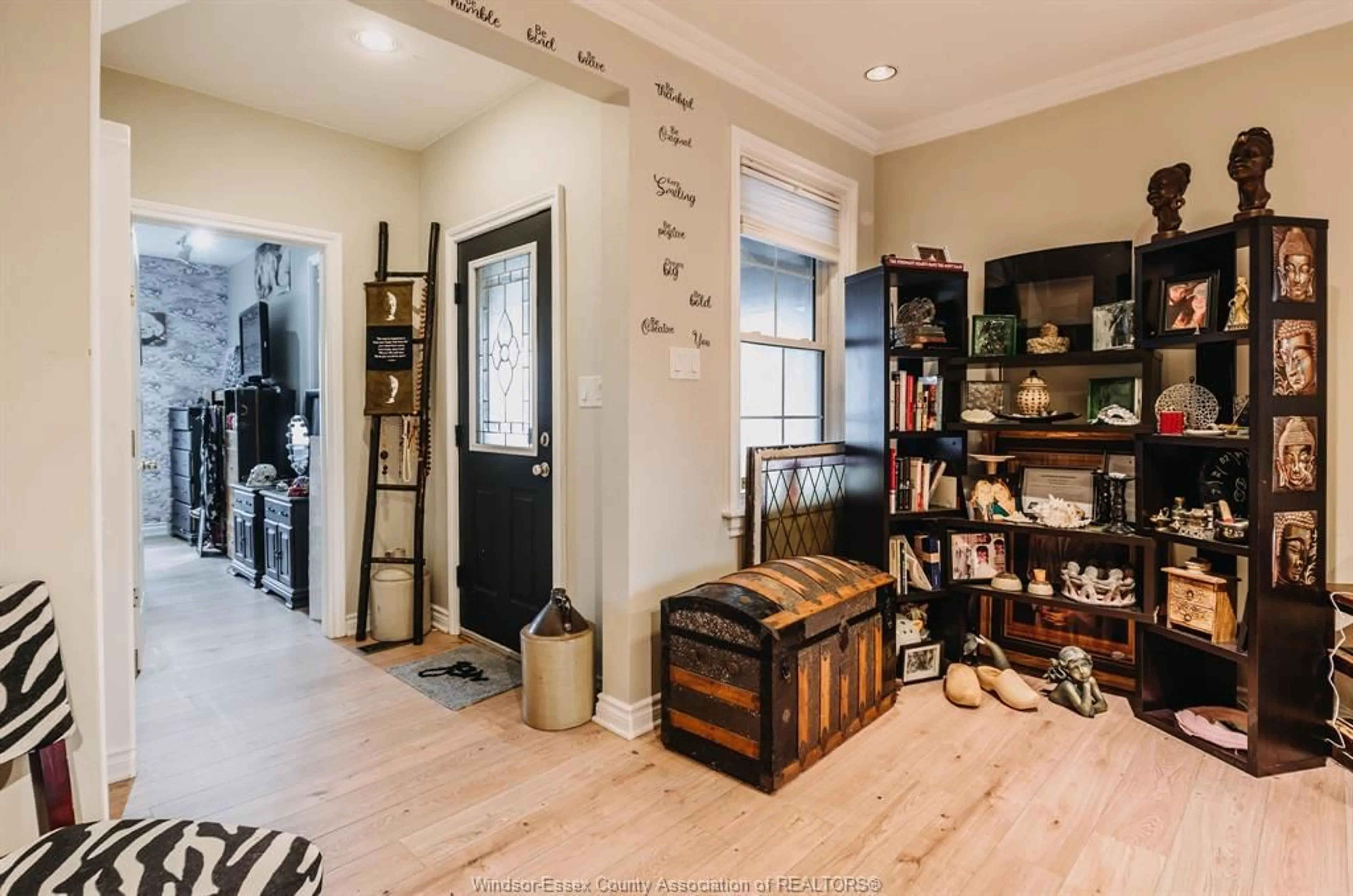 Indoor entryway for 753 Walker Rd, Windsor Ontario N8Y 2N2