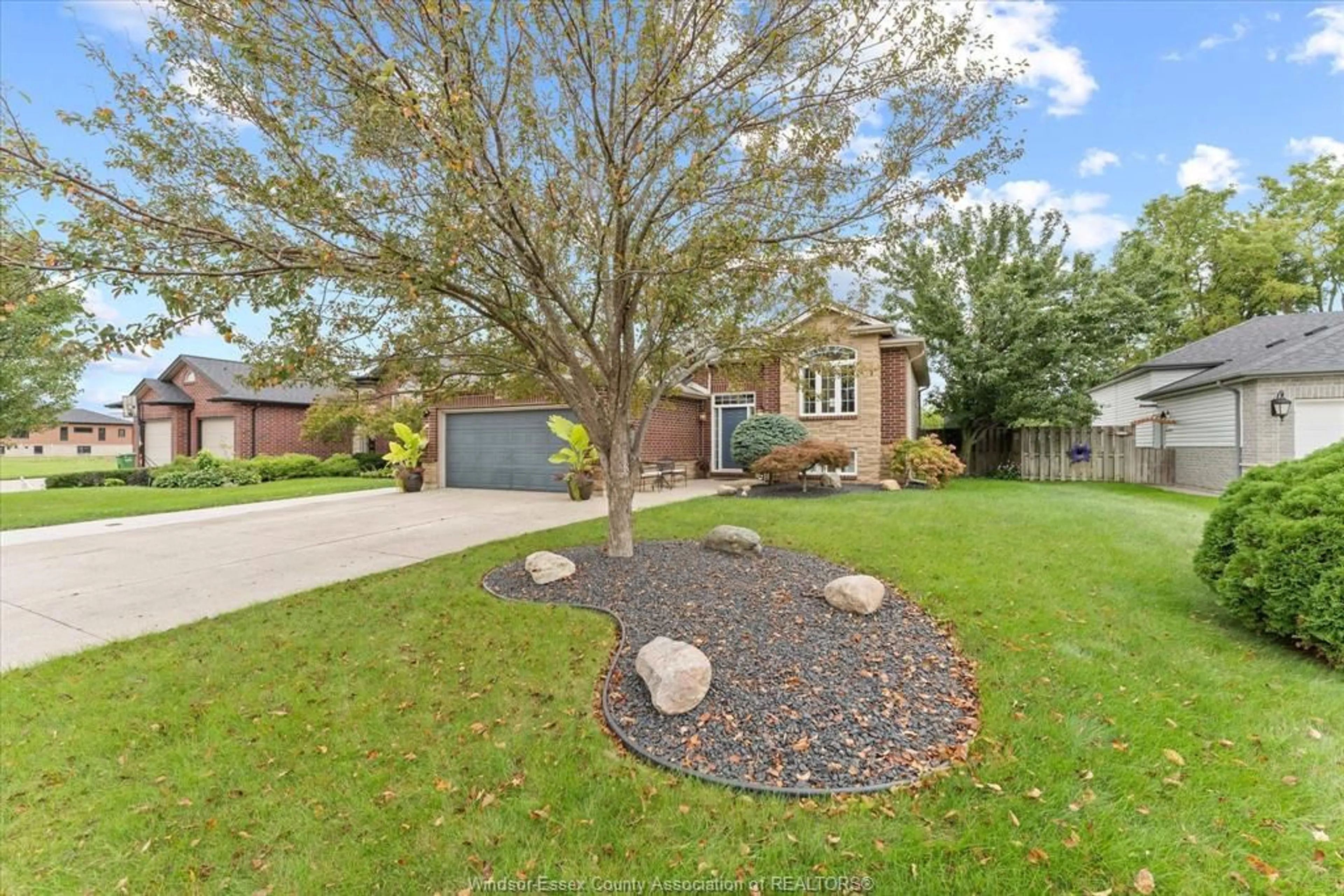 Unknown for 98 HAZEL Cres, Kingsville Ontario N9Y 0B2