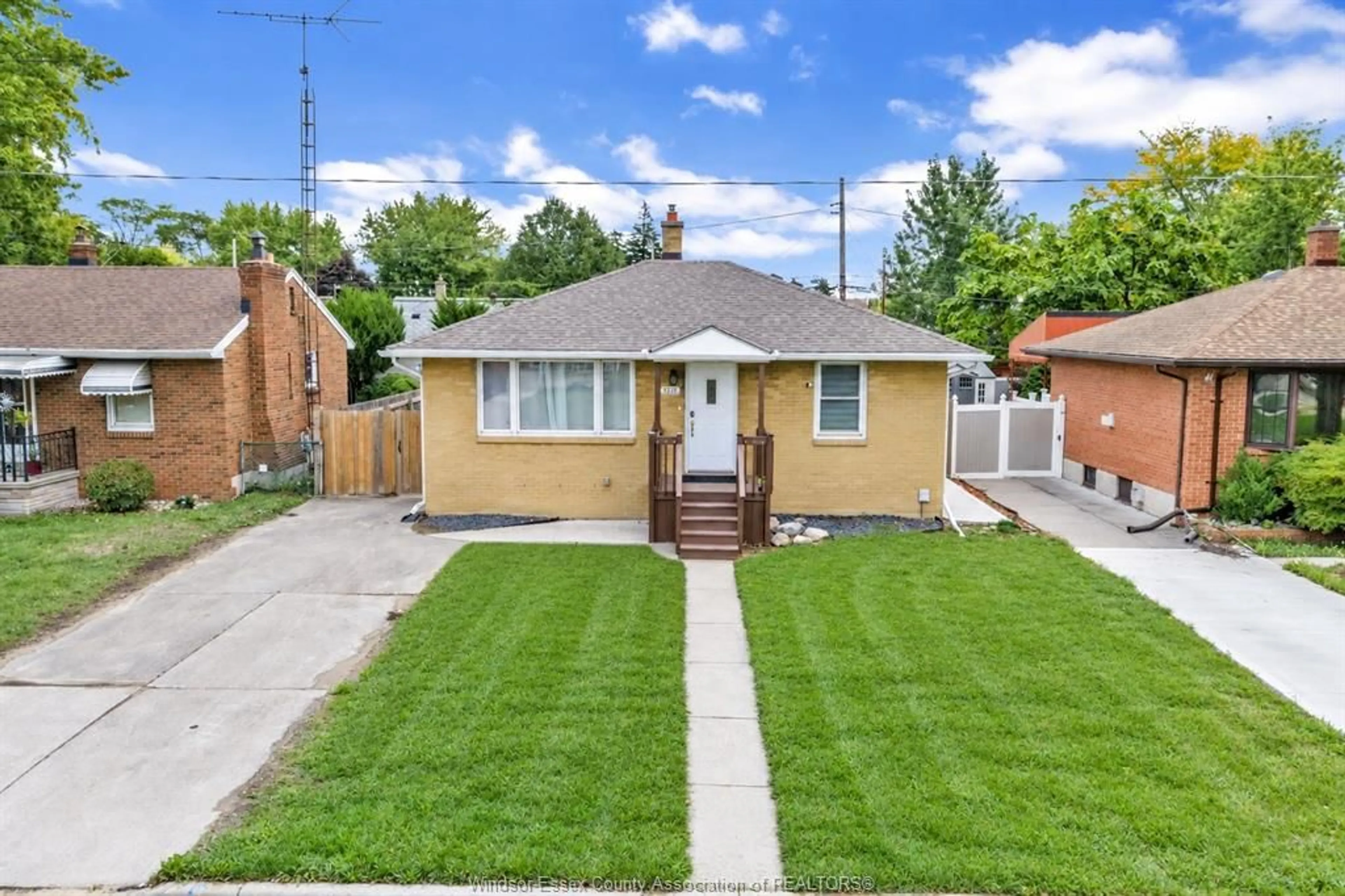 Unknown for 1202 HARRISON, Windsor Ontario N9C 3J5