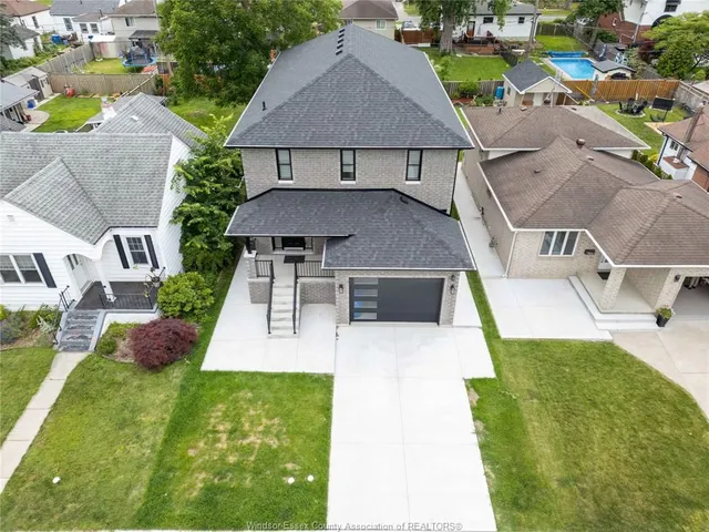 1019 GLIDDEN, Windsor 5