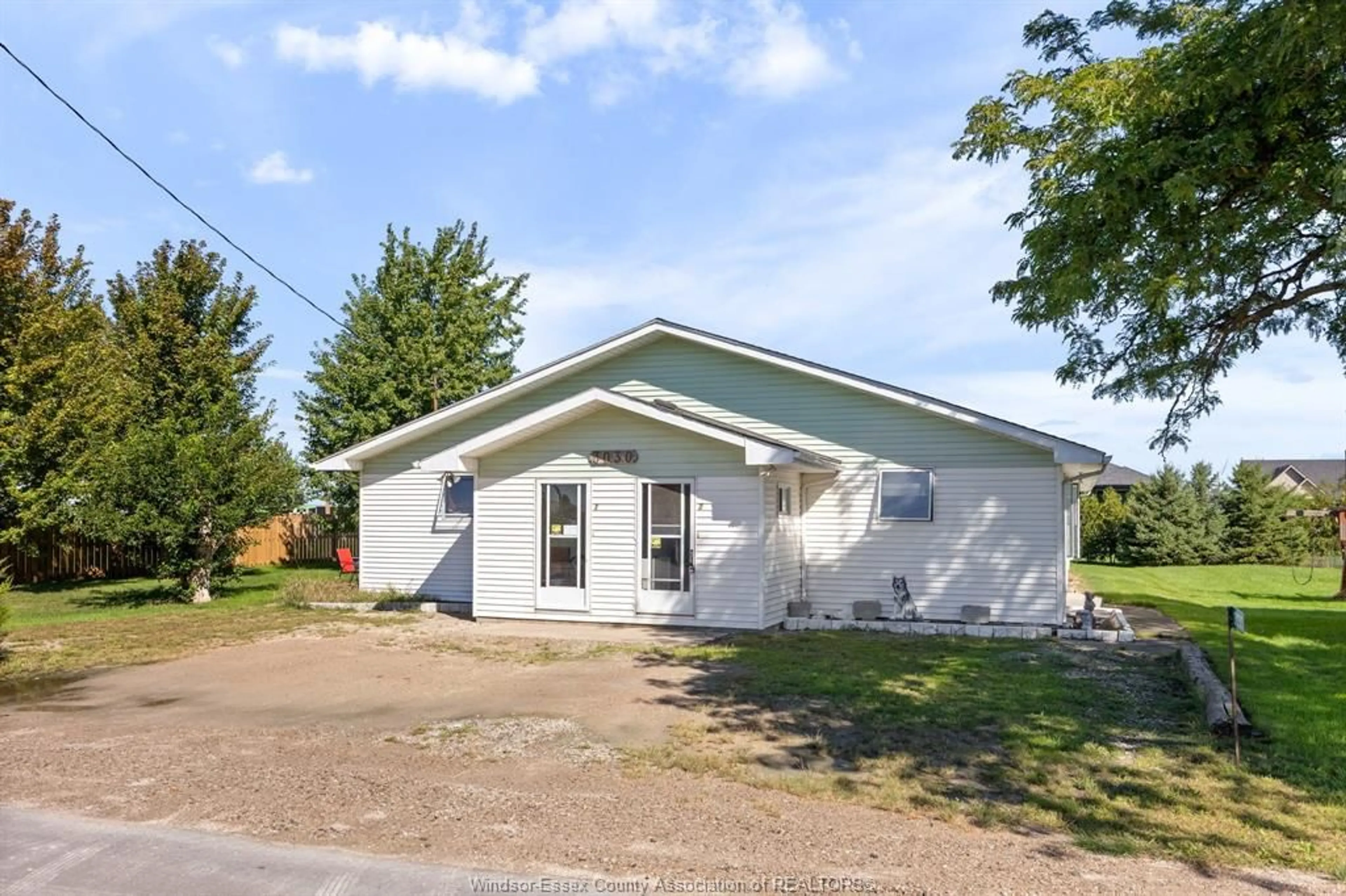 Home with vinyl exterior material, unknown for 3030 COUNTY RD 8, Staples Ontario N0P 2J0