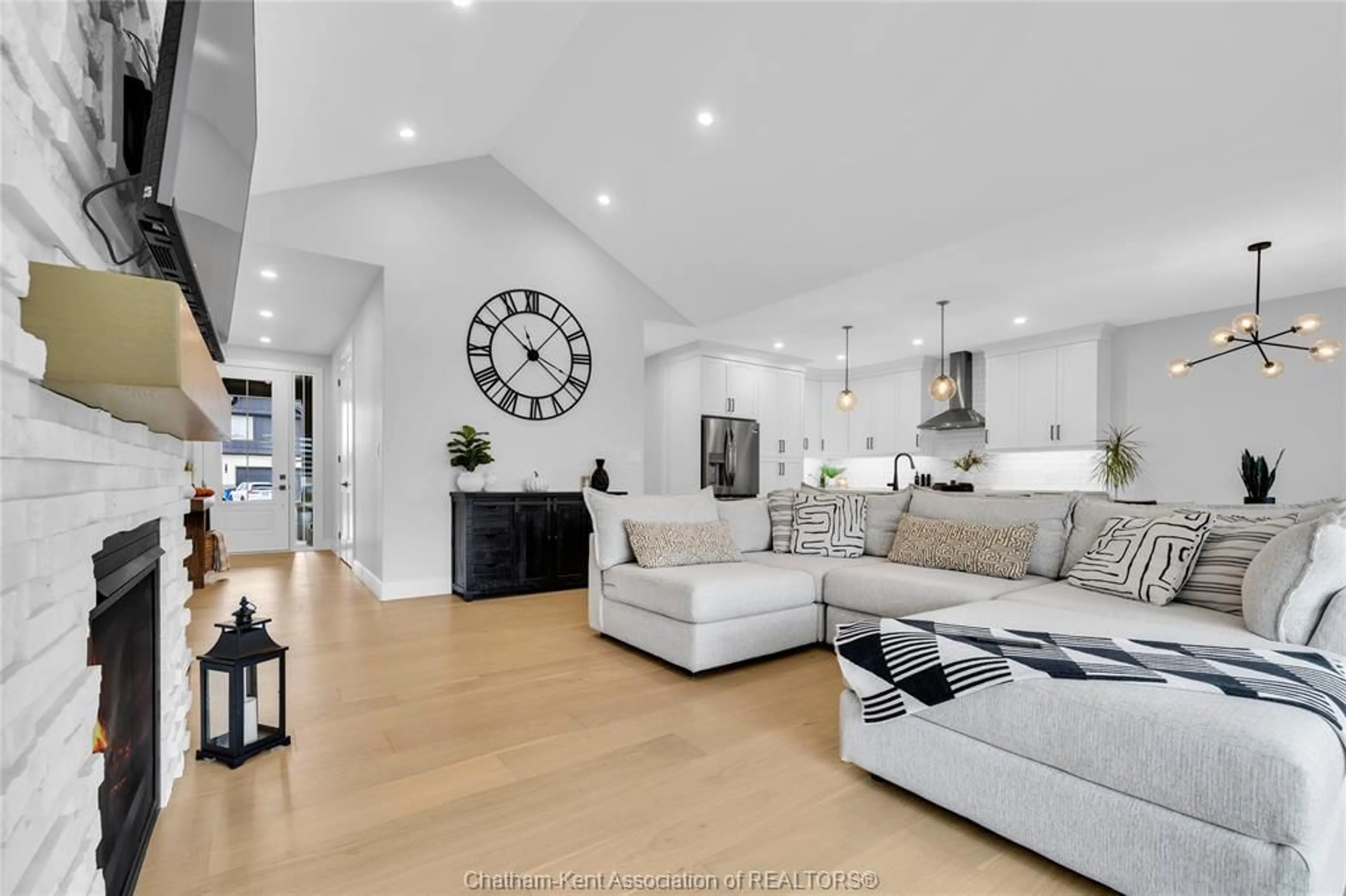 Open concept kitchen, unknown for 111 Bloomington Way, Chatham Ontario N7L 0H2