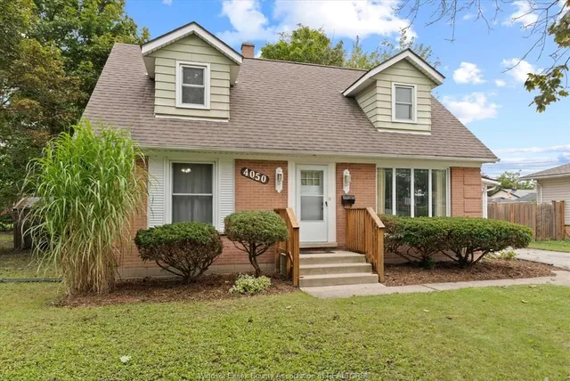 4050 EDEN Dr, Windsor 2