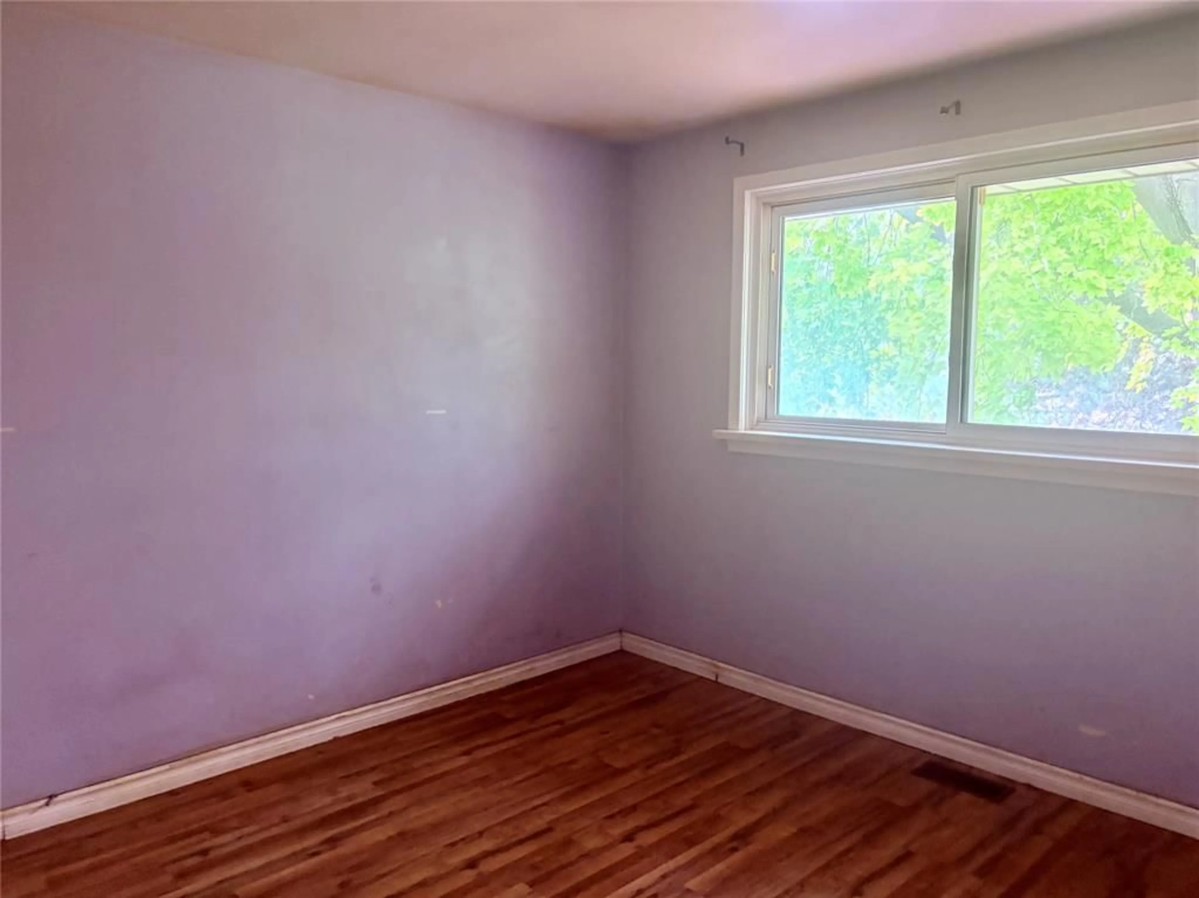 A pic of a room for 825 ELIZABETH Ave, Sarnia Ontario N7S 2V6