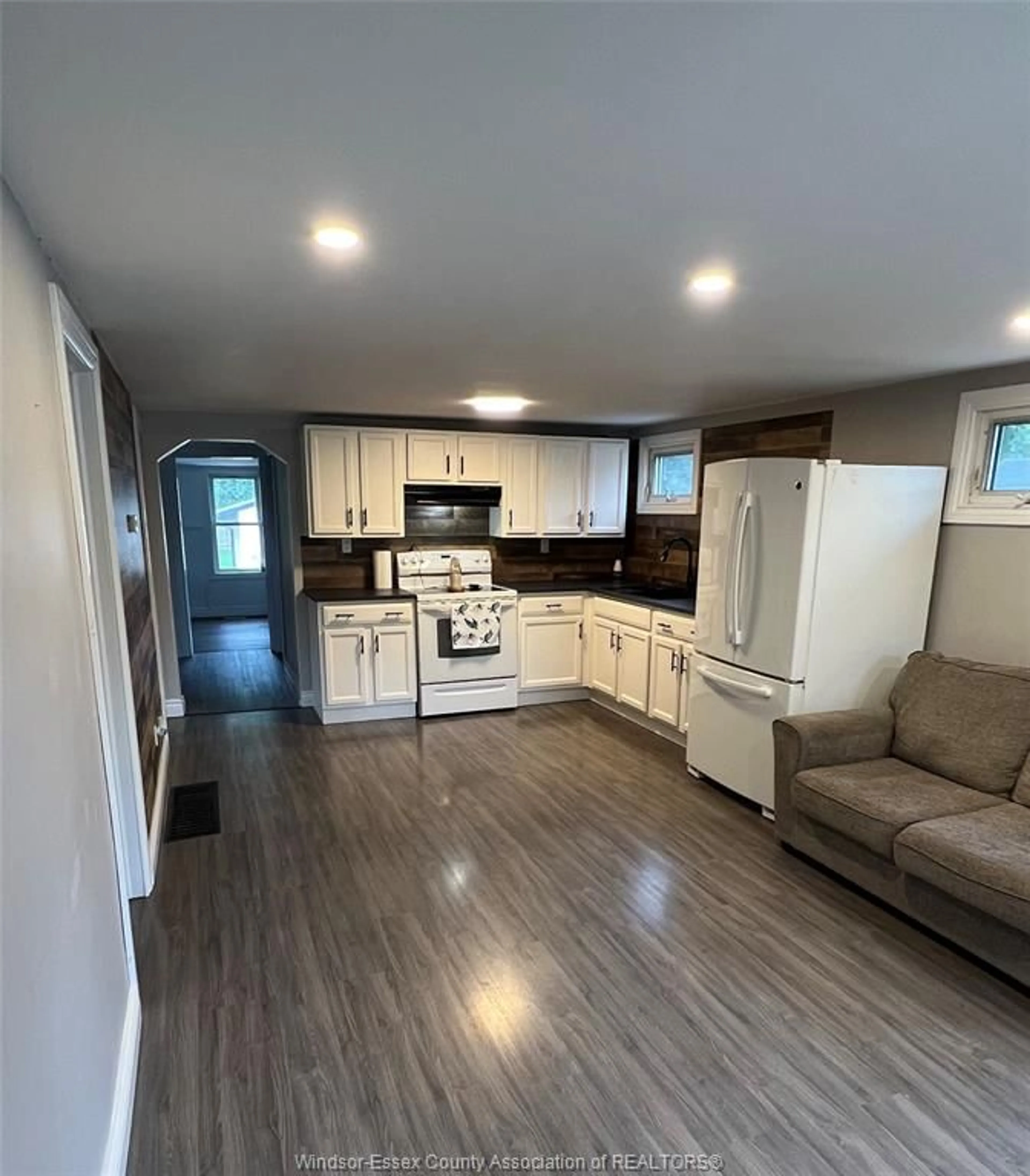 Open concept kitchen, unknown for 1553 SOUTH CAMERON, Windsor Ontario N9B 3C8