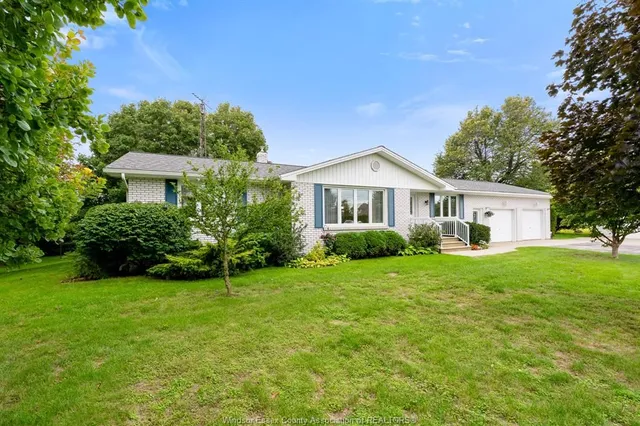 234 Essex Rd 18, Leamington 2