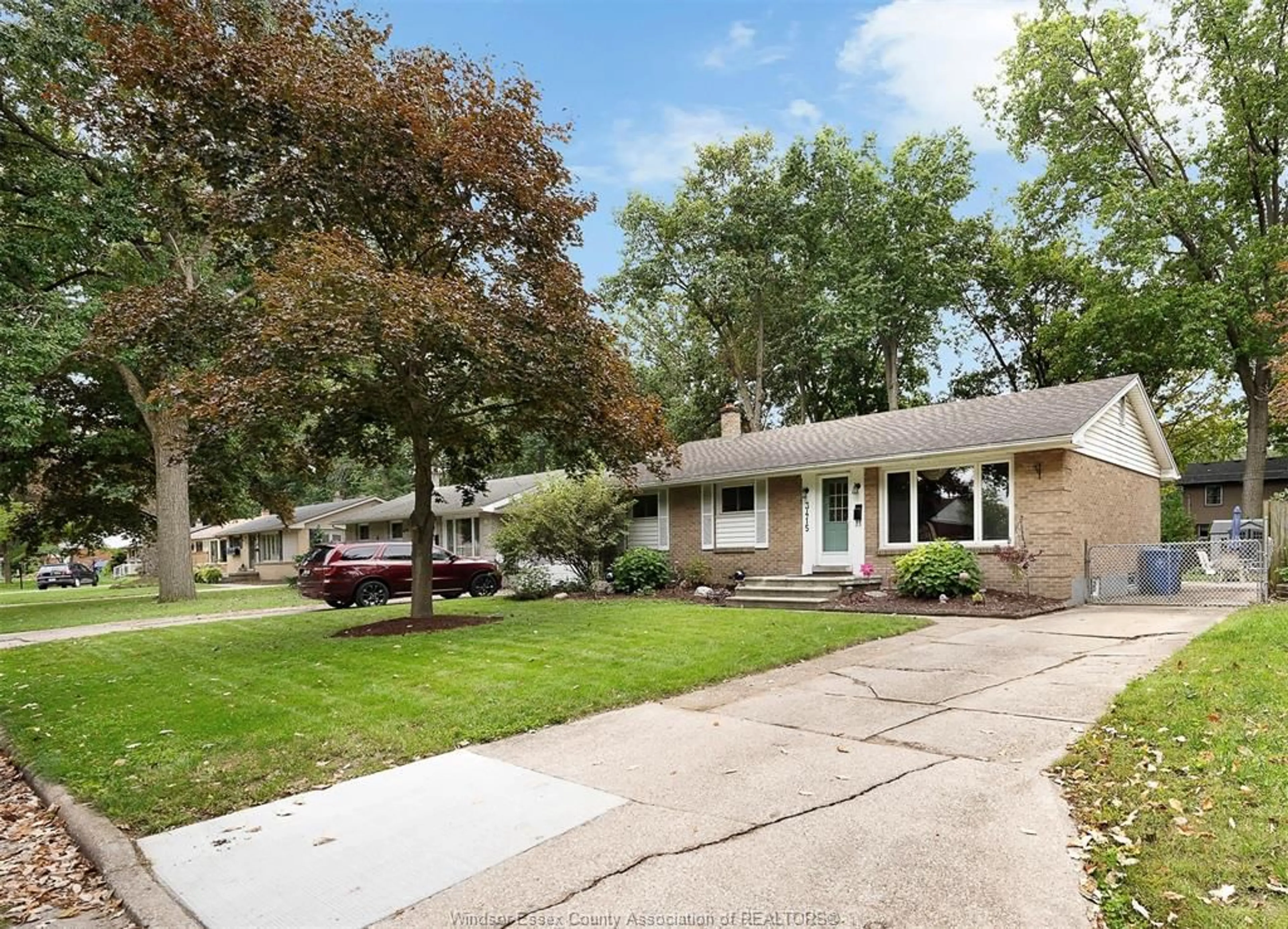 Unknown for 3415 RANDOLPH, Windsor Ontario N9E 3E9