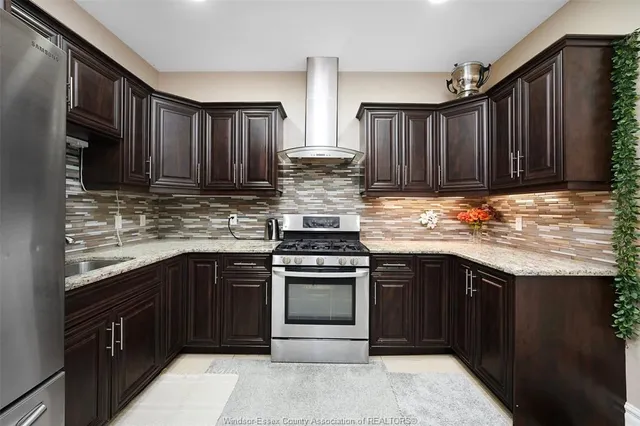2340 RANKIN Ave, Windsor 5