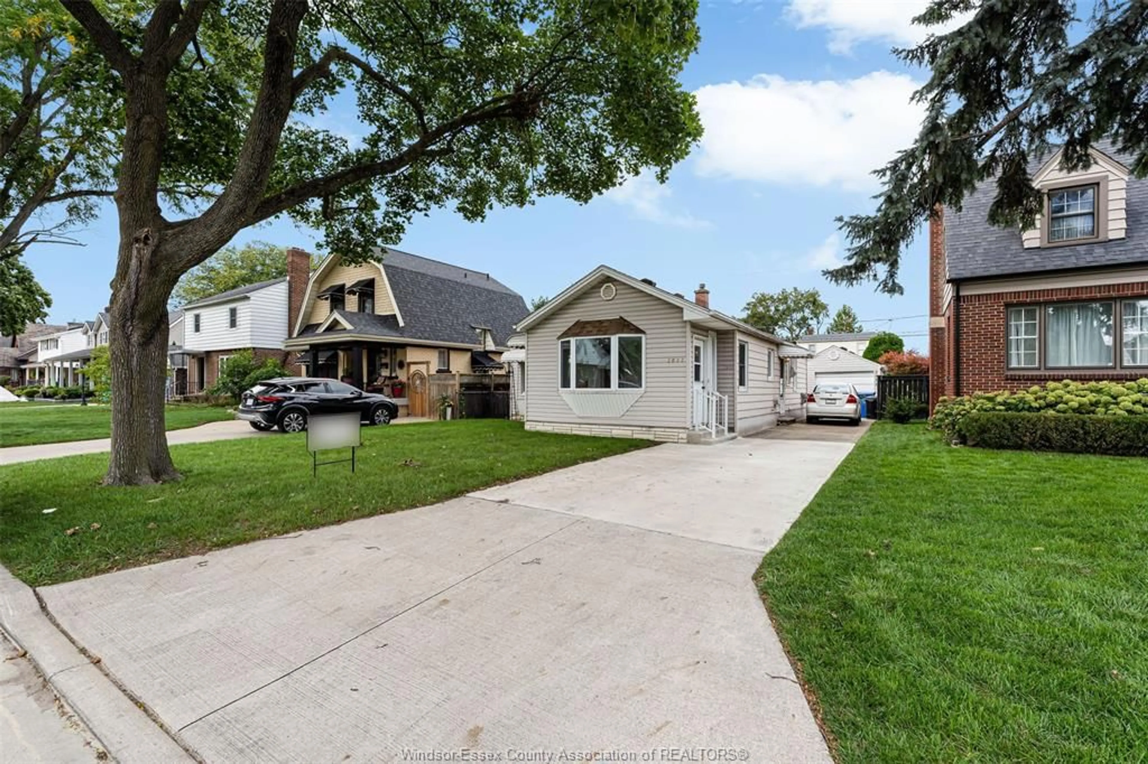 Unknown for 2032 VERDUN, Windsor Ontario N8W 1P7