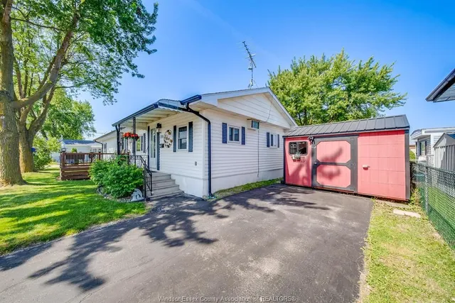110 BROOKS Blvd, Lakeshore 3