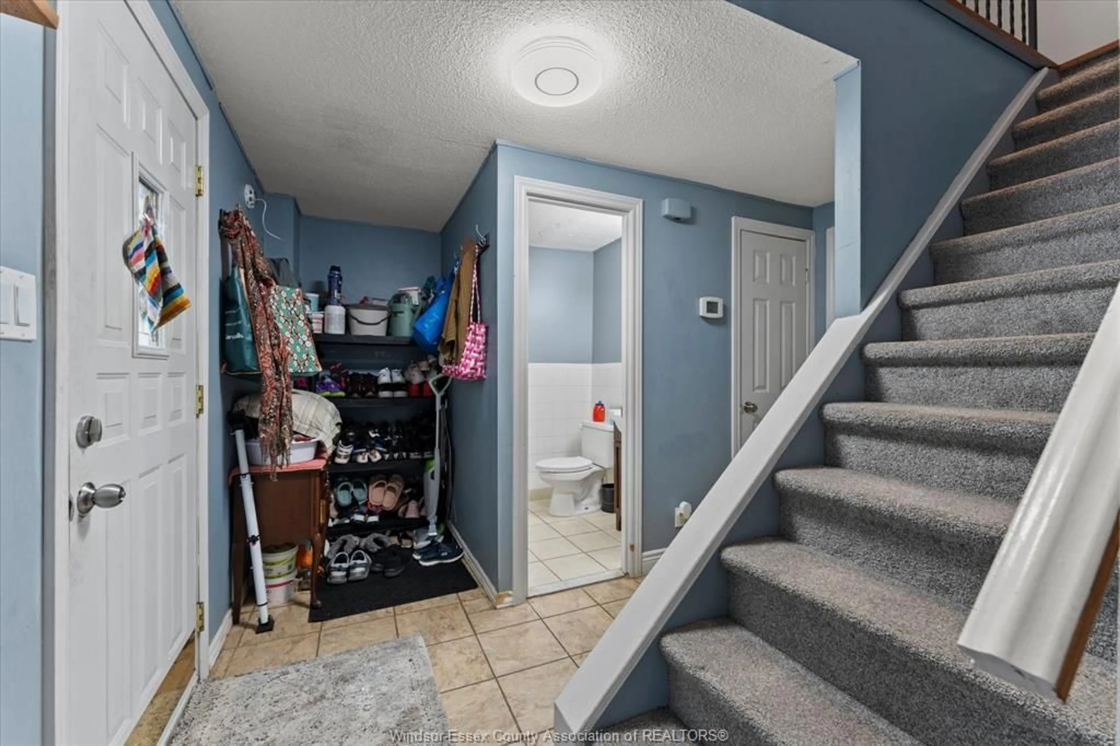 Unknown for 10358 SHENANDOAH, Windsor Ontario N8R 1B5