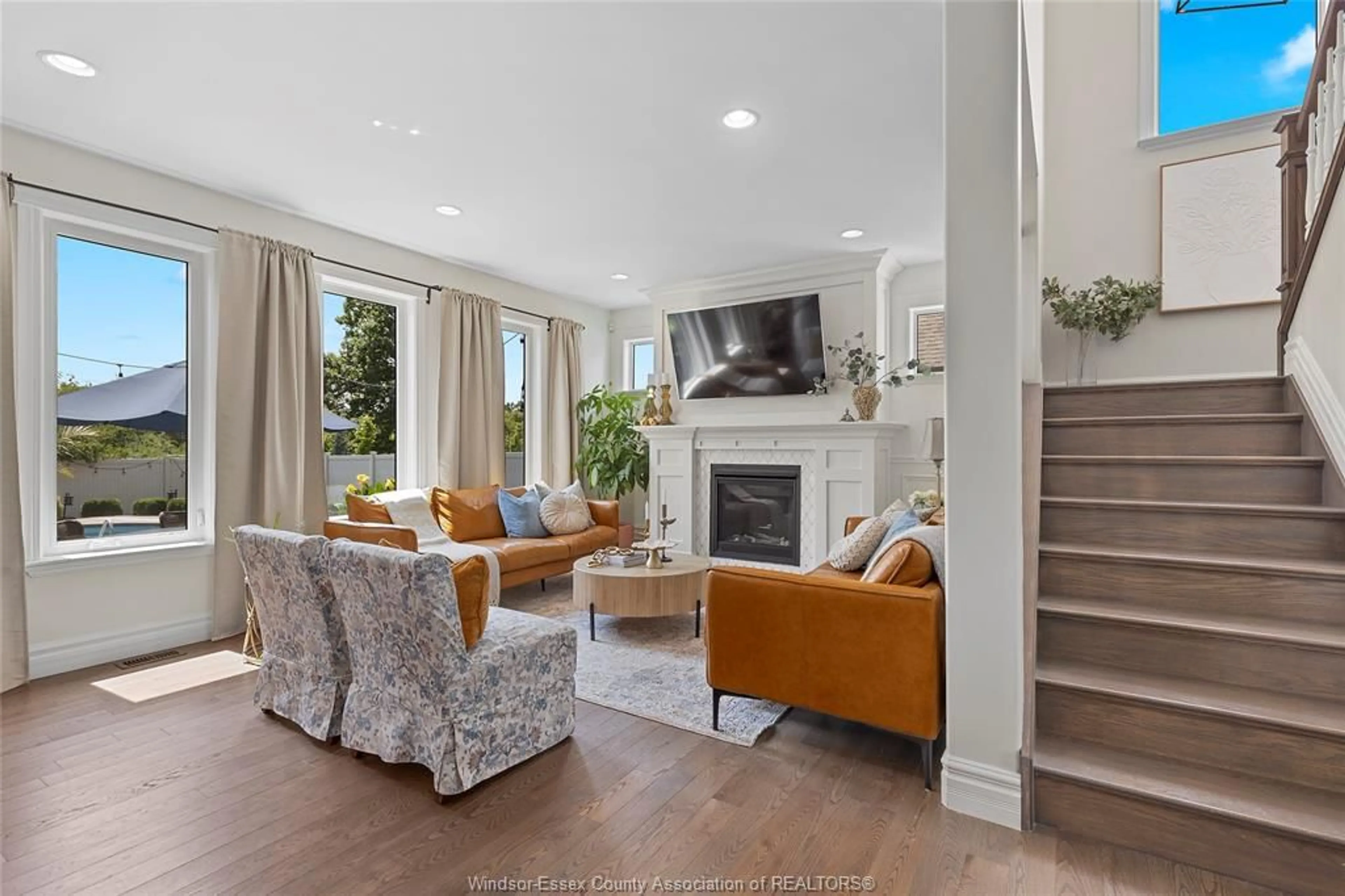 Living room with furniture, unknown for 539 RIVER DOWNS Ave, Lakeshore Ontario N0R 1A0