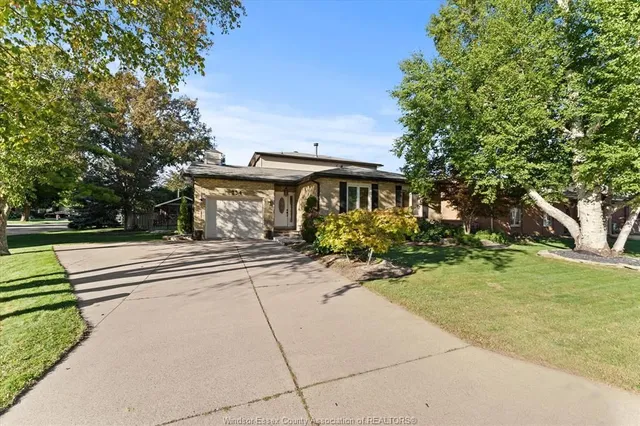 234 APPLEWOOD Rd, Kingsville 3