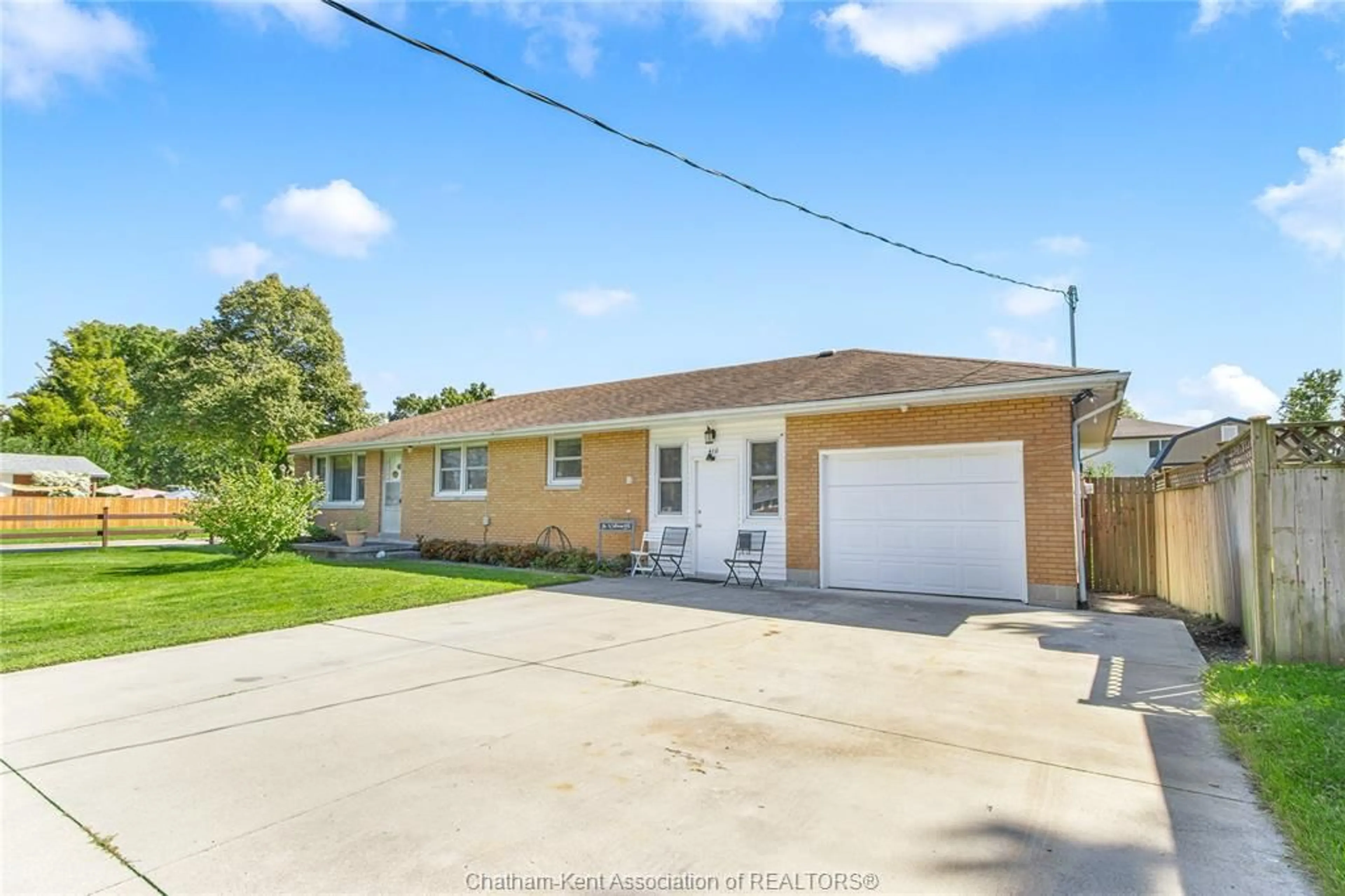 Unknown for 410 MCNAUGHTON Ave, Chatham Ontario N7L 2G9